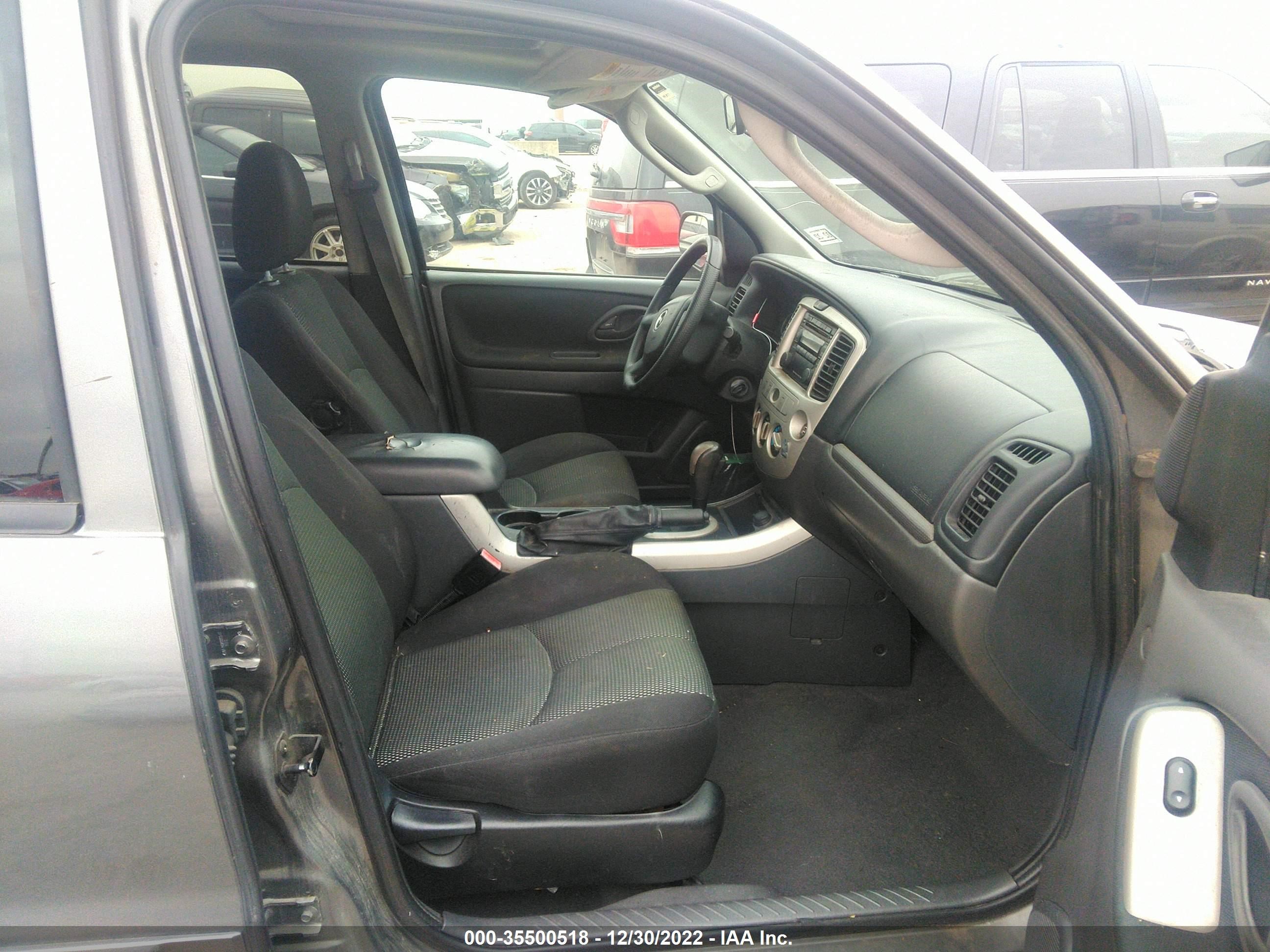 Photo 4 VIN: 4F2CZ04155KM35839 - MAZDA TRIBUTE 