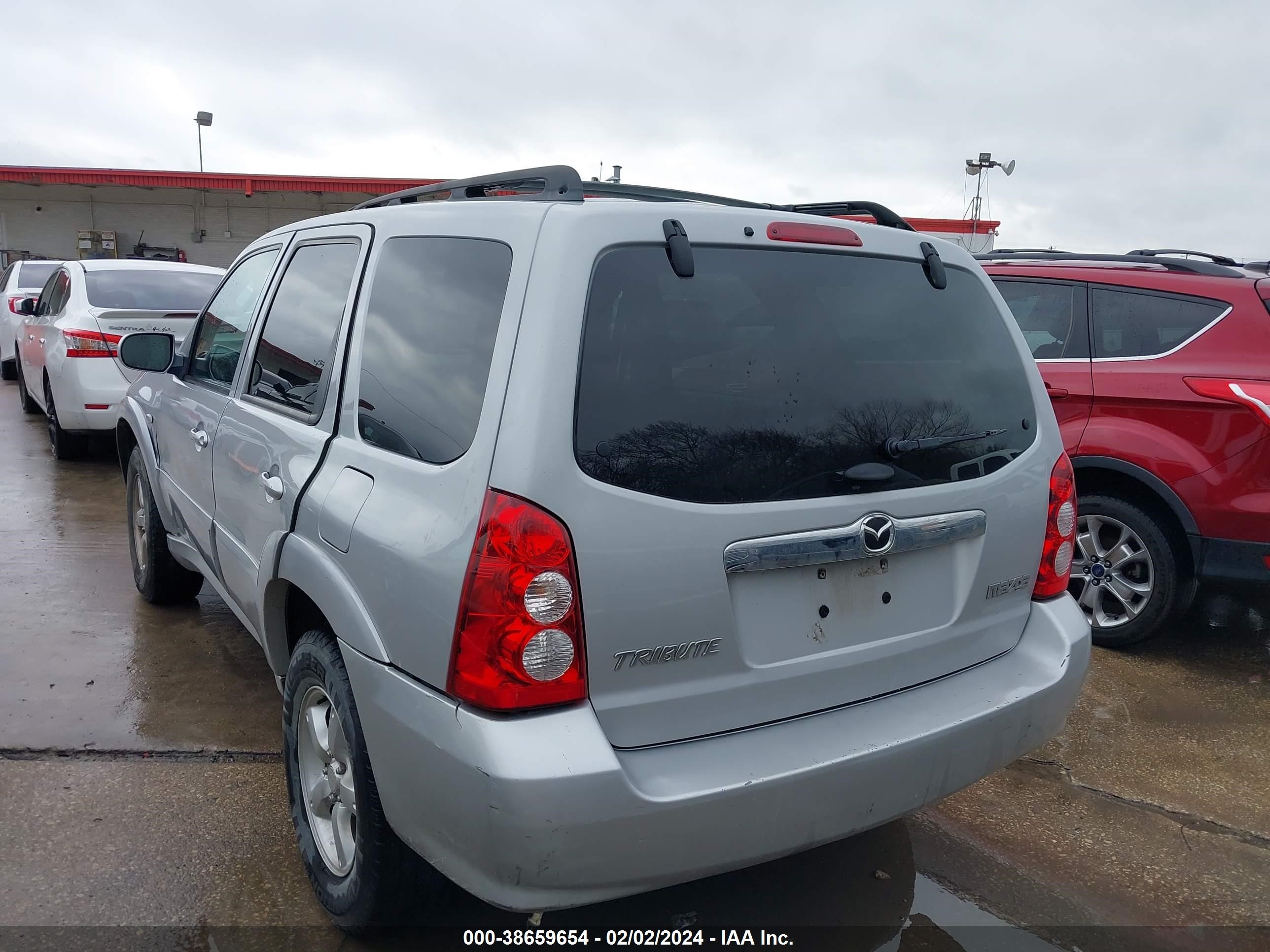 Photo 2 VIN: 4F2CZ04165KM45506 - MAZDA TRIBUTE 