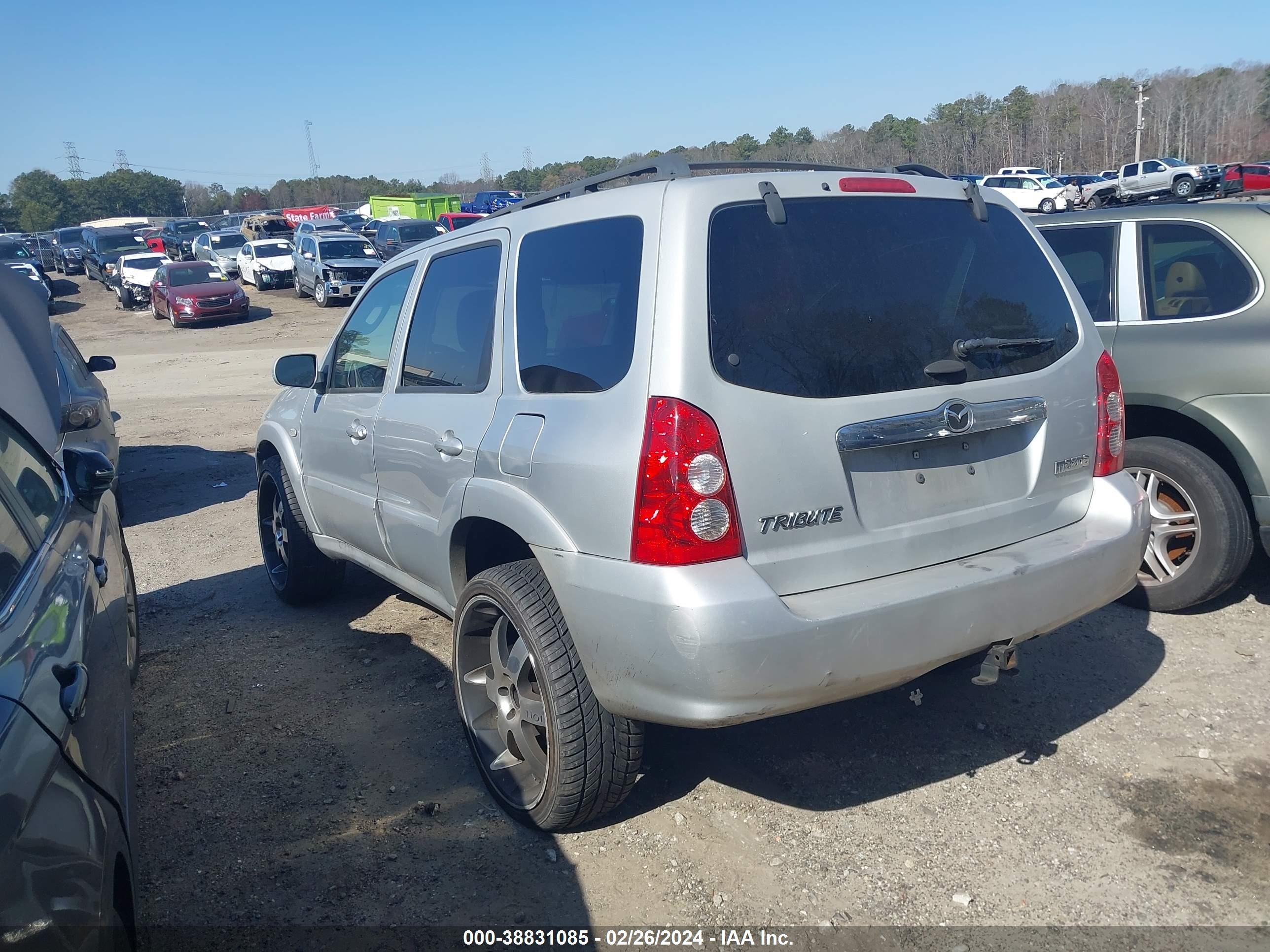 Photo 2 VIN: 4F2CZ04175KM34479 - MAZDA TRIBUTE 