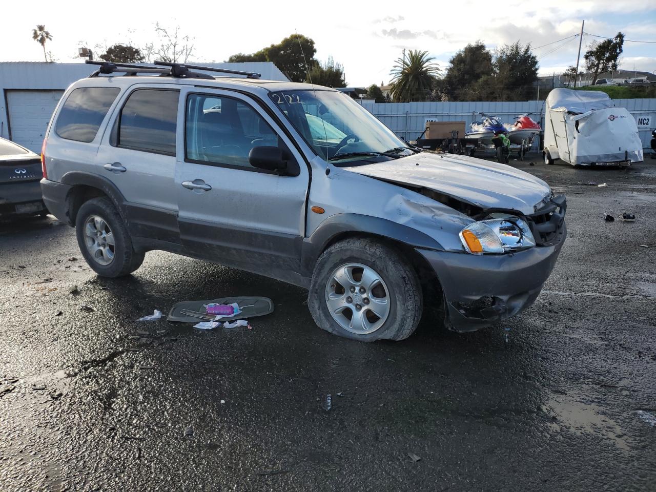 Photo 3 VIN: 4F2CZ06133KM25577 - MAZDA TRIBUTE 