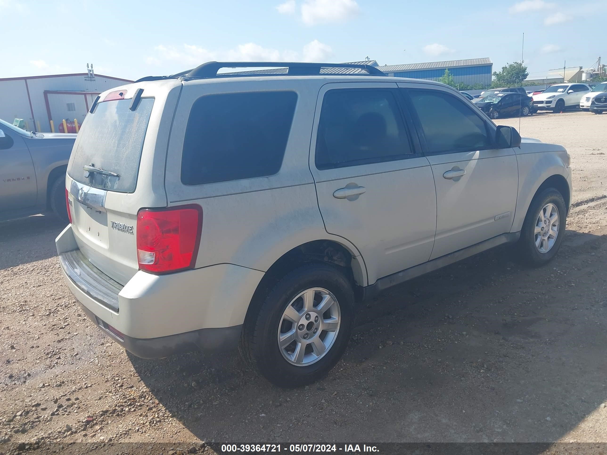 Photo 3 VIN: 4F2CZ06138KM11539 - MAZDA TRIBUTE 