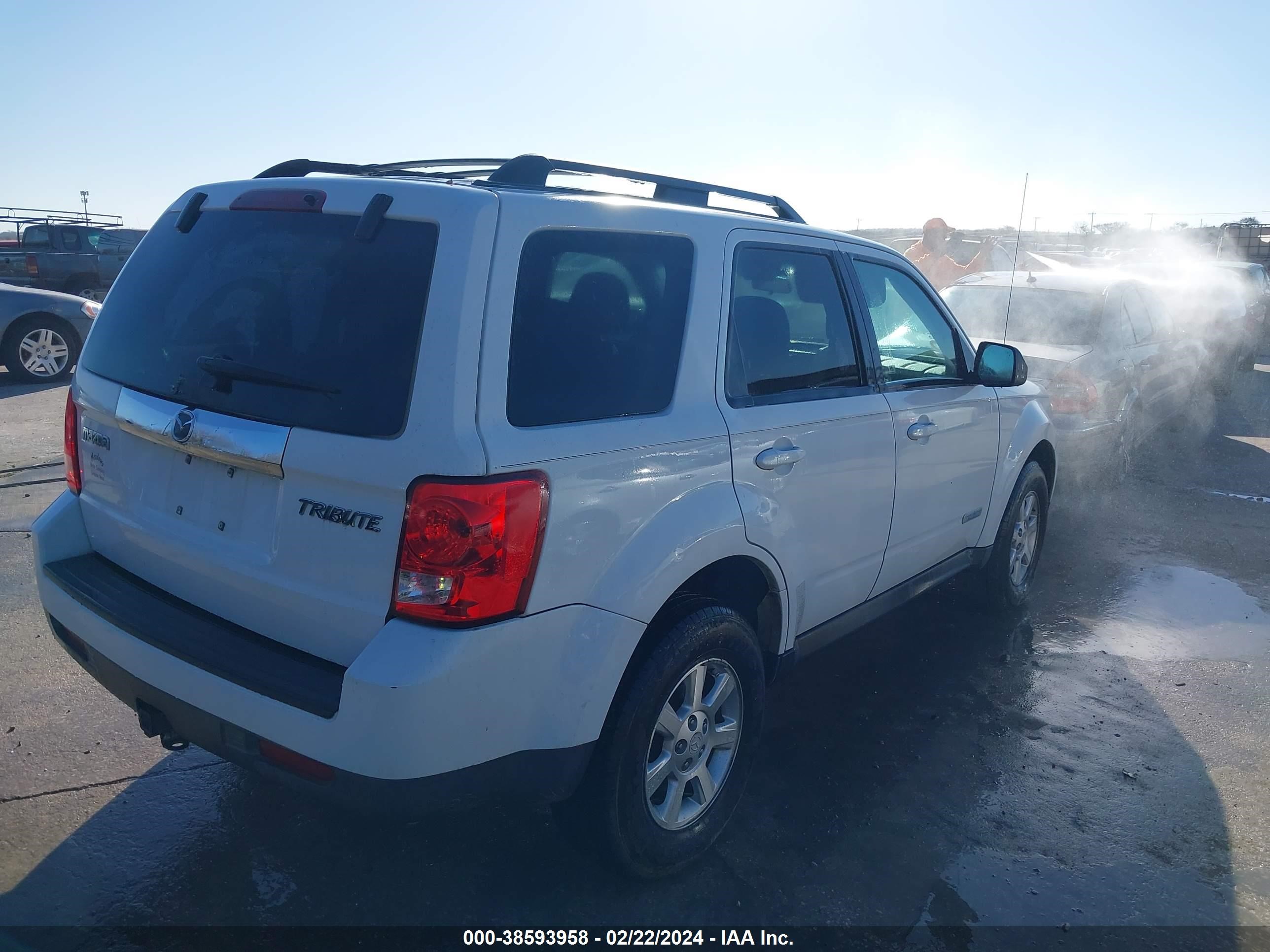 Photo 3 VIN: 4F2CZ06178KM00141 - MAZDA TRIBUTE 