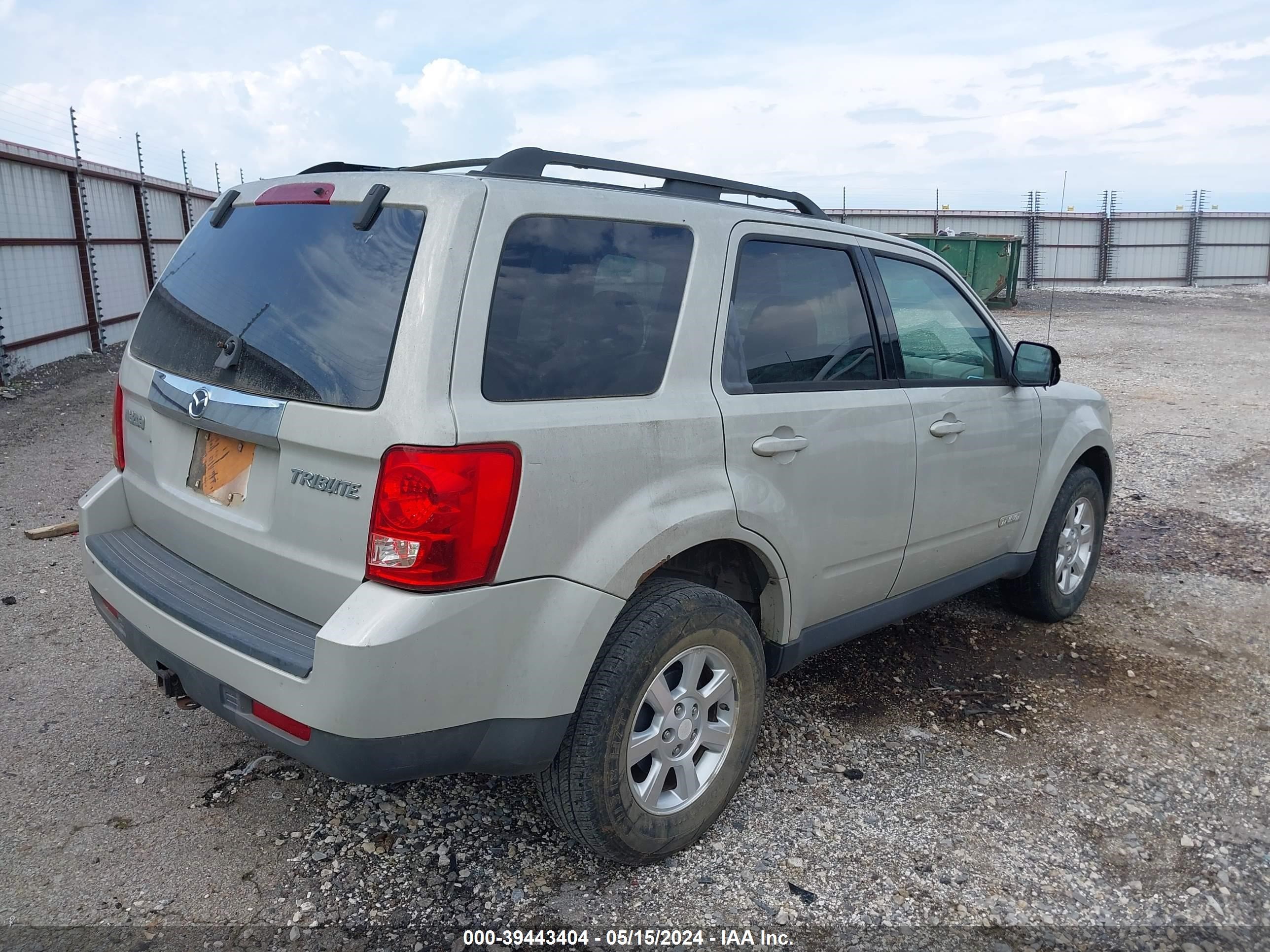 Photo 3 VIN: 4F2CZ06188KM07597 - MAZDA TRIBUTE 