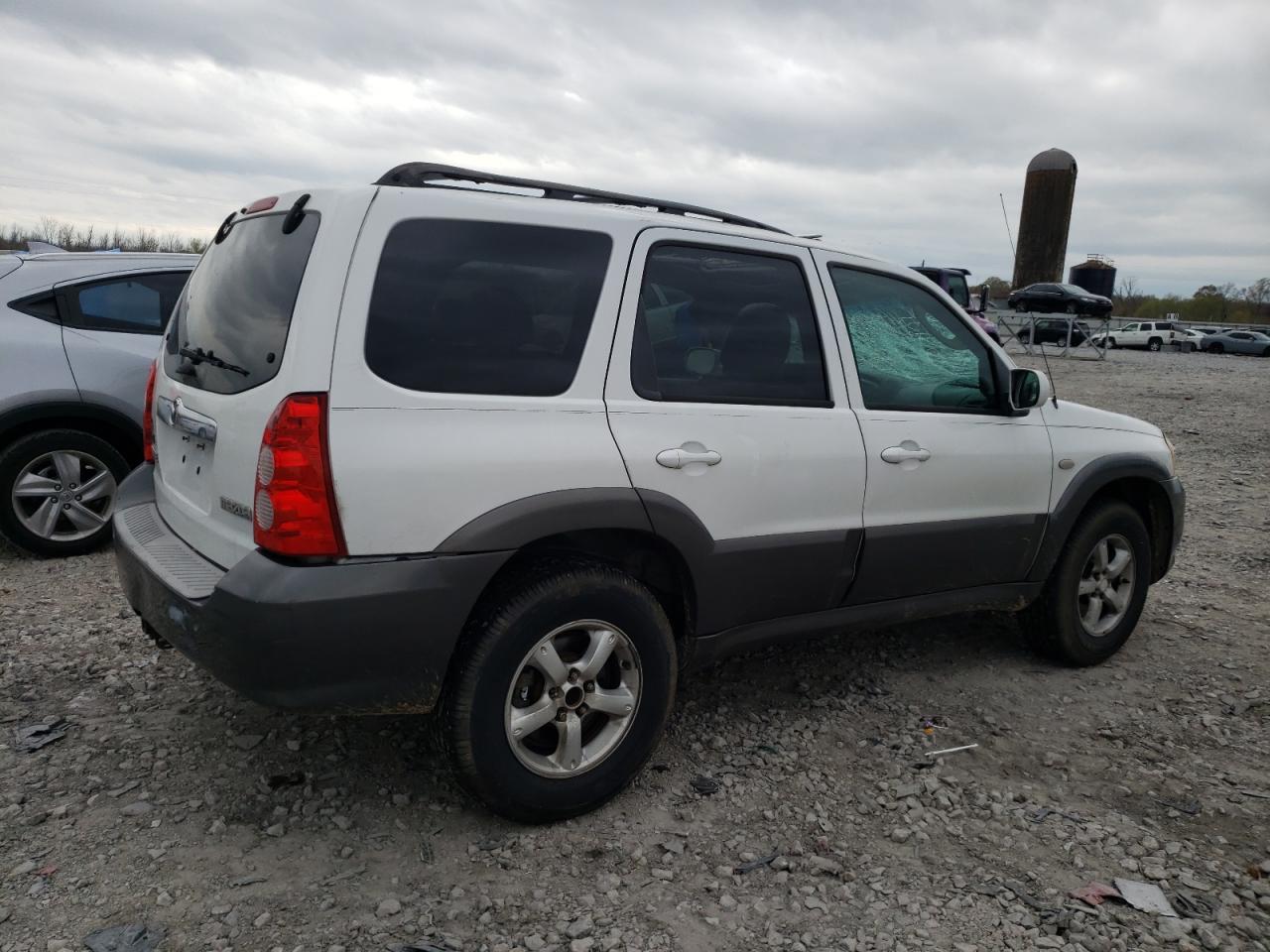 Photo 2 VIN: 4F2CZ06195KM39910 - MAZDA TRIBUTE 