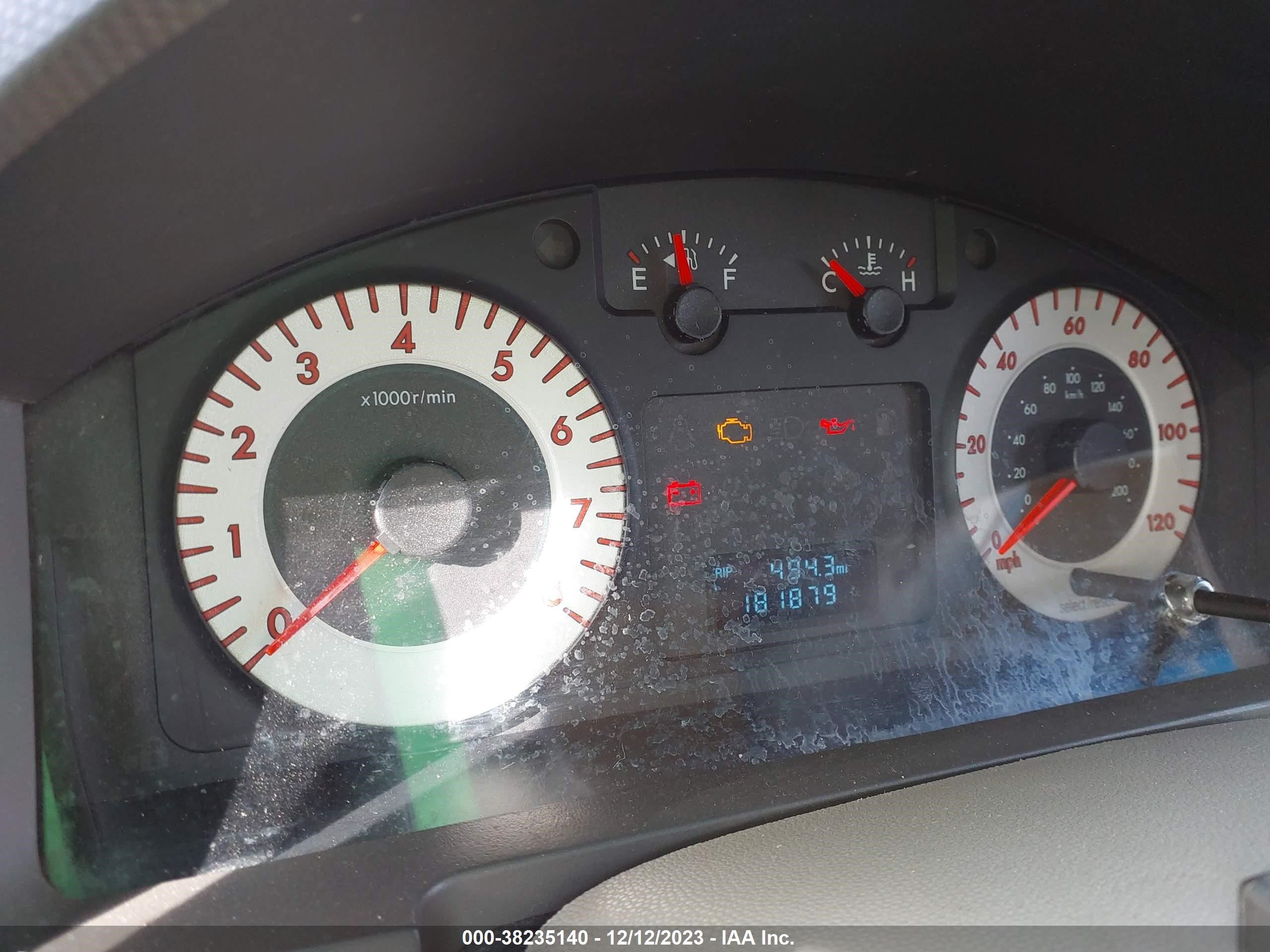 Photo 6 VIN: 4F2CZ06198KM14347 - MAZDA TRIBUTE 