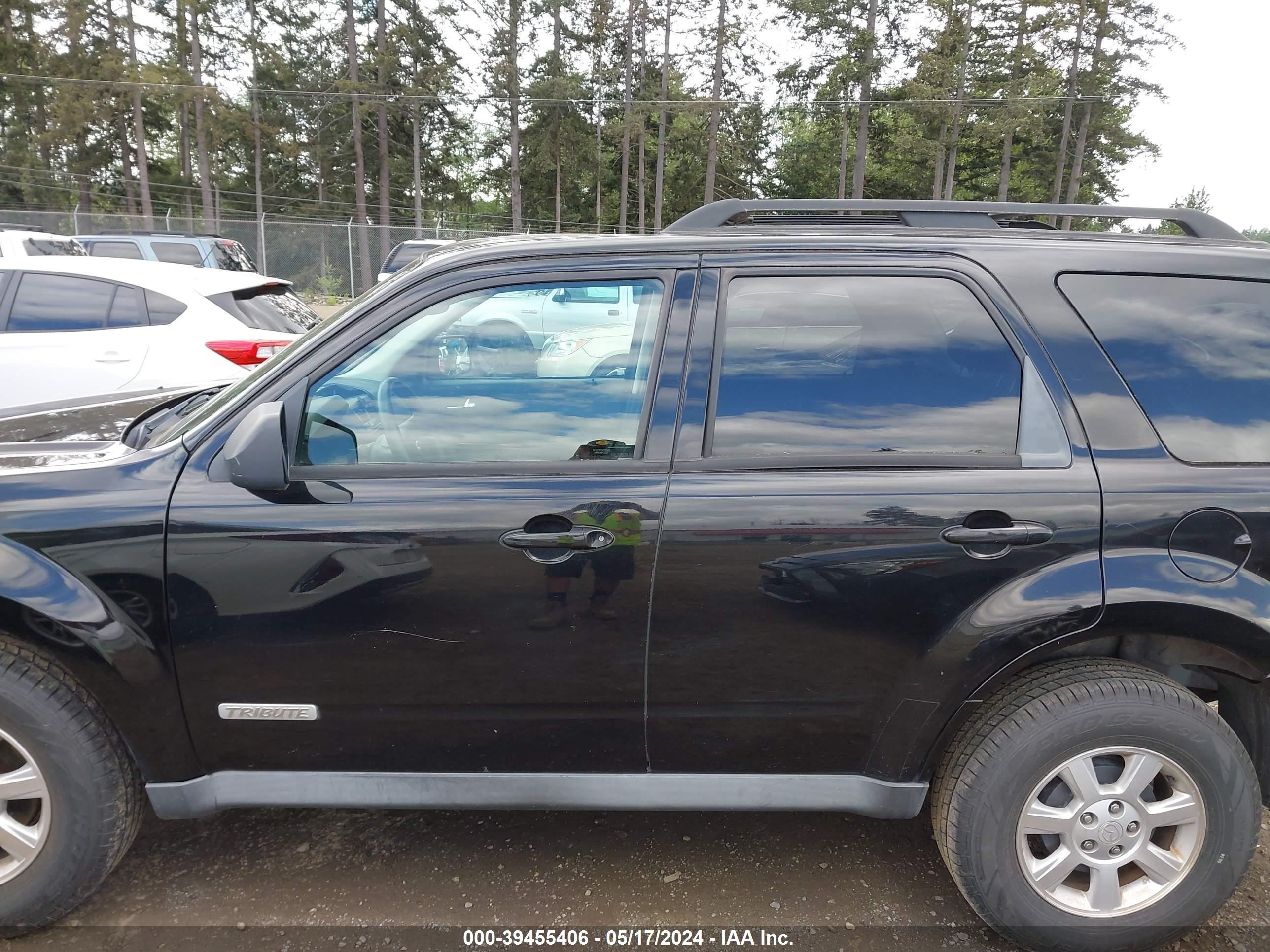 Photo 13 VIN: 4F2CZ92ZX8KM32260 - MAZDA TRIBUTE 