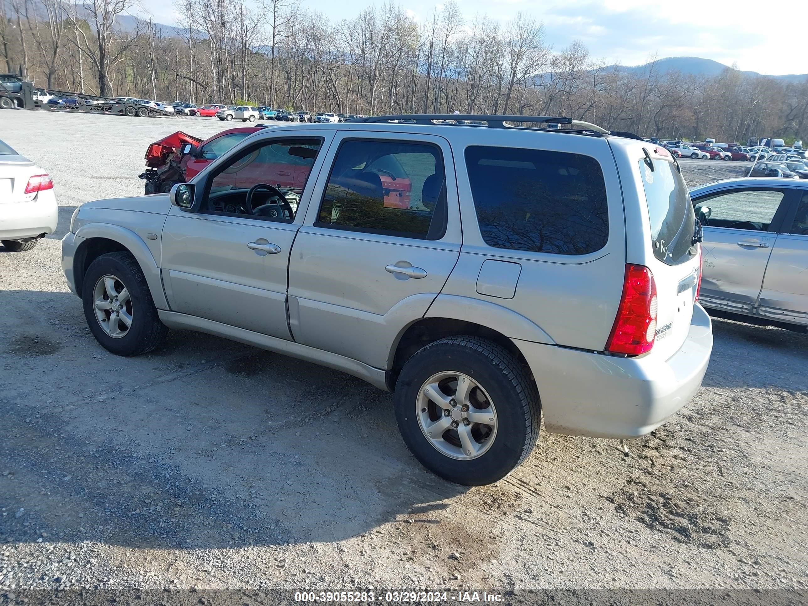 Photo 2 VIN: 4F2CZ94105KM34909 - MAZDA TRIBUTE 