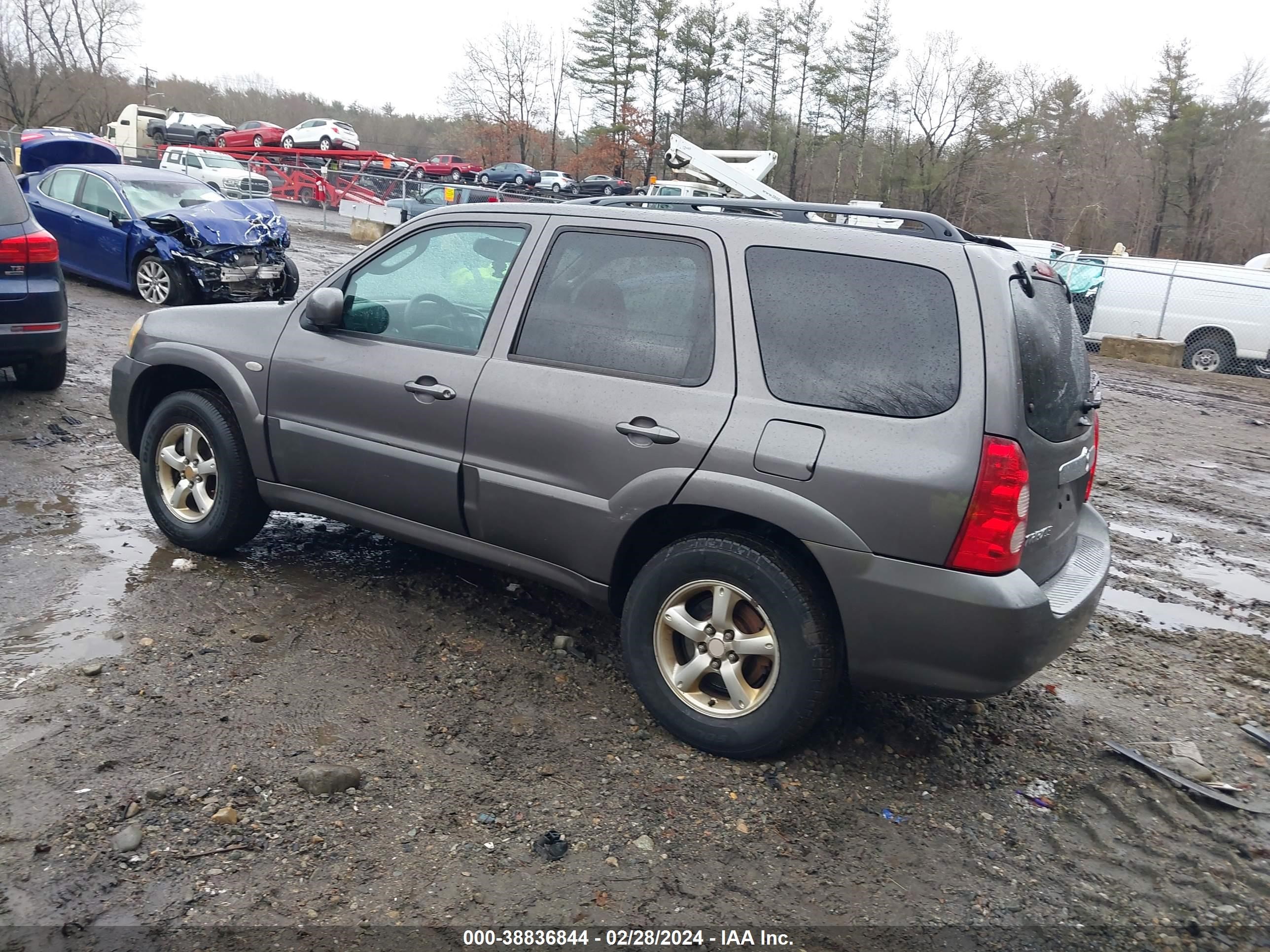 Photo 2 VIN: 4F2CZ94106KM09560 - MAZDA TRIBUTE 