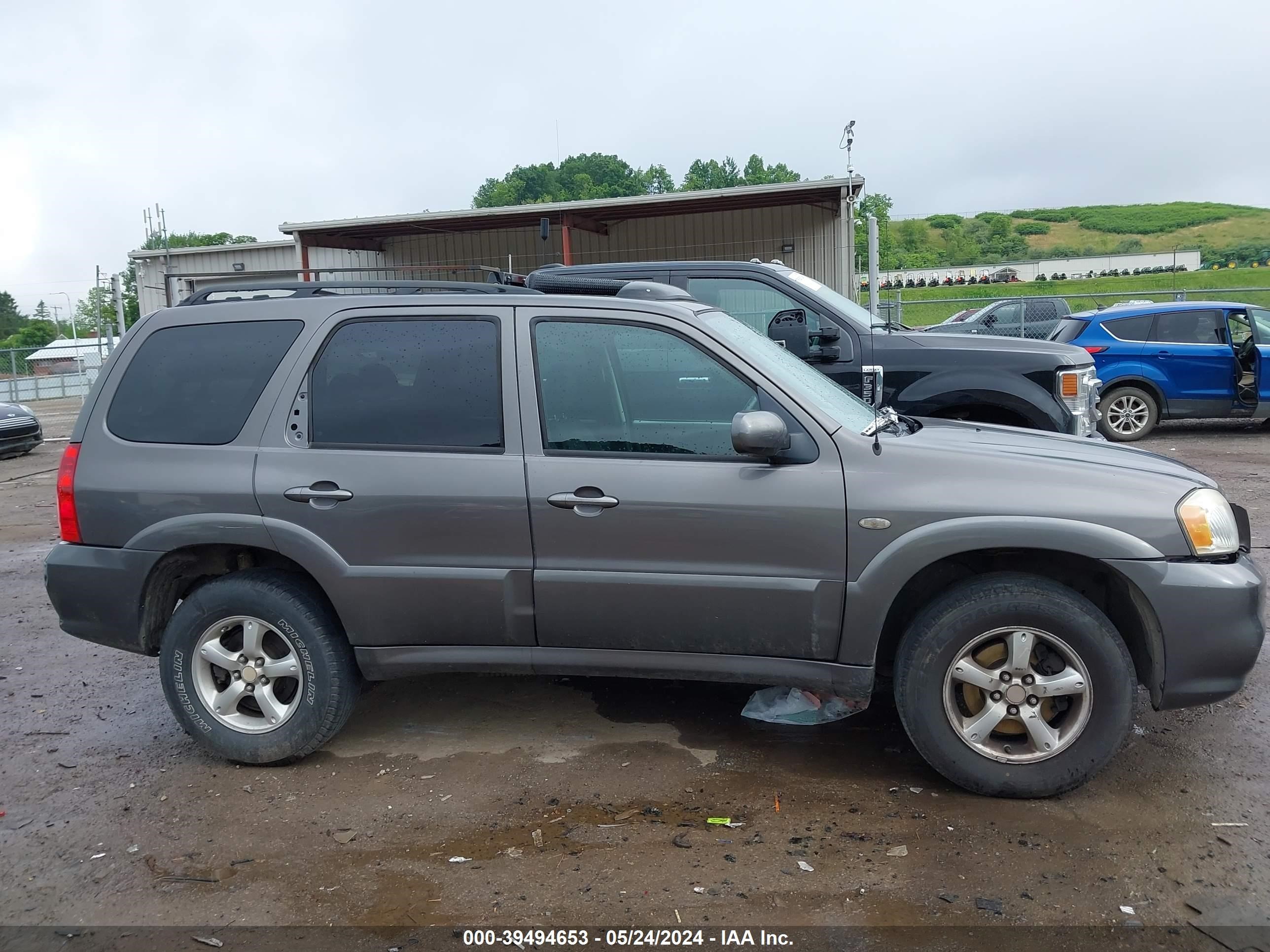 Photo 12 VIN: 4F2CZ94116KM01676 - MAZDA TRIBUTE 