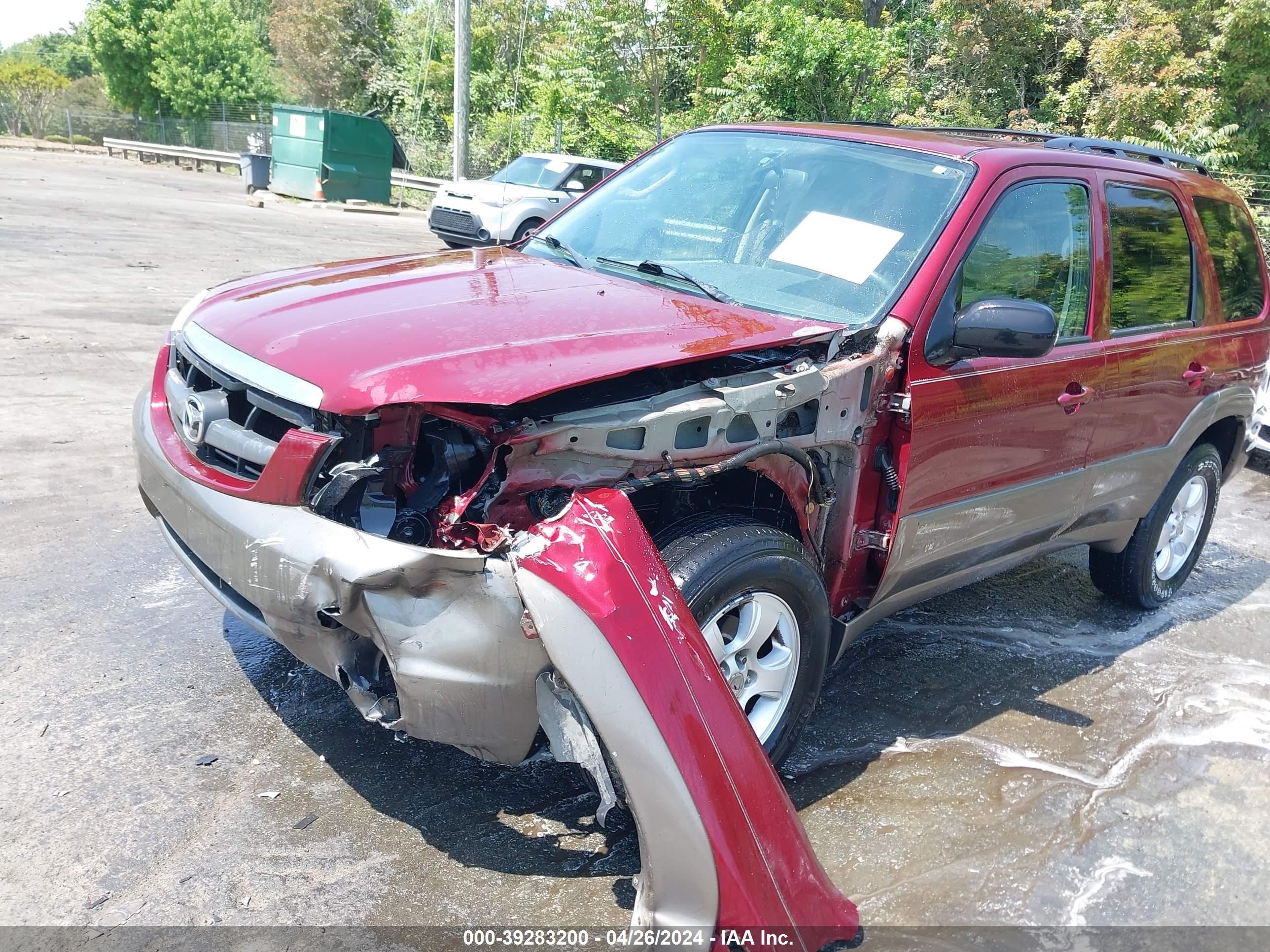 Photo 5 VIN: 4F2CZ94124KM16443 - MAZDA TRIBUTE 