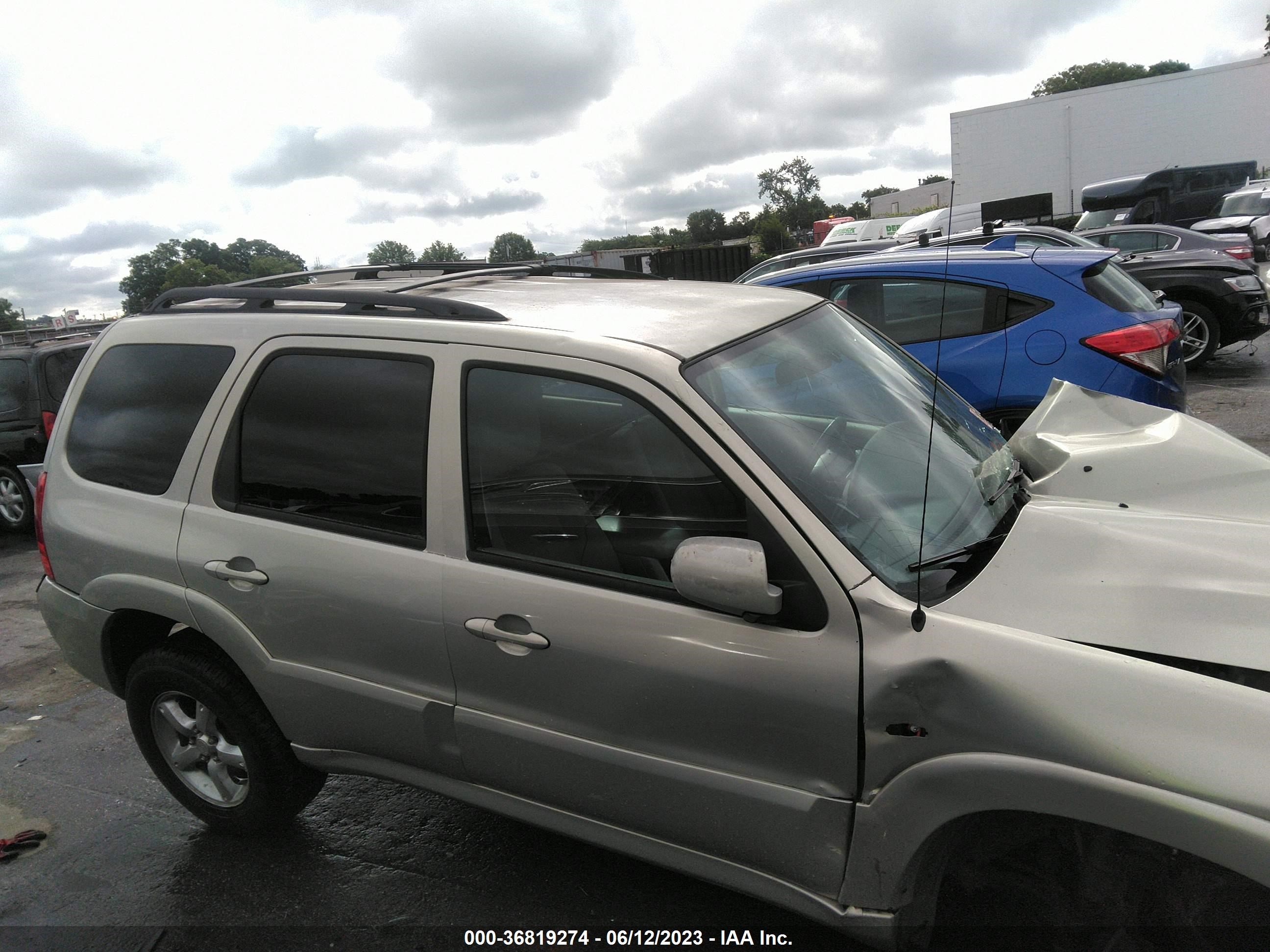 Photo 12 VIN: 4F2CZ94135KM40705 - MAZDA TRIBUTE 