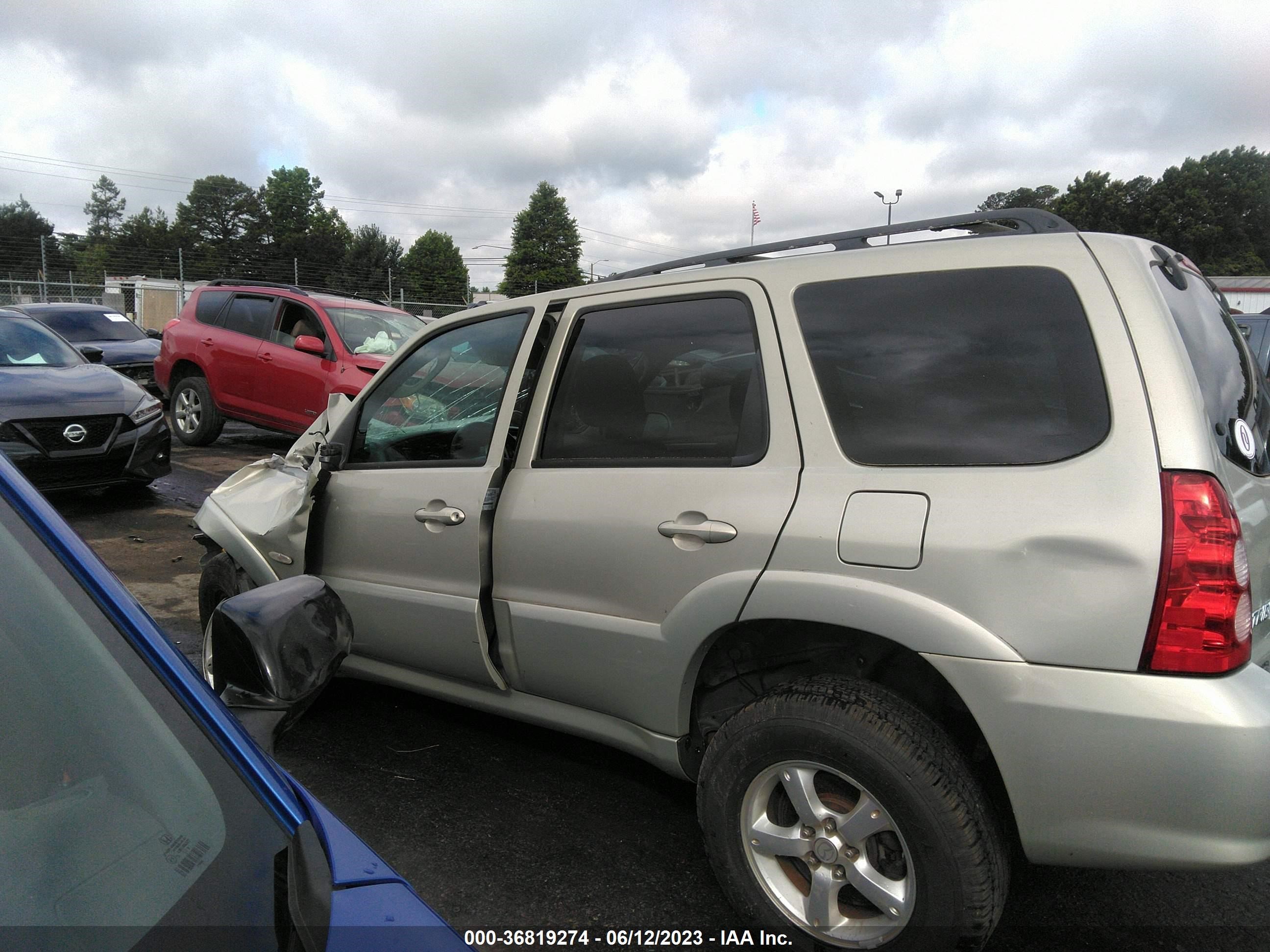 Photo 13 VIN: 4F2CZ94135KM40705 - MAZDA TRIBUTE 