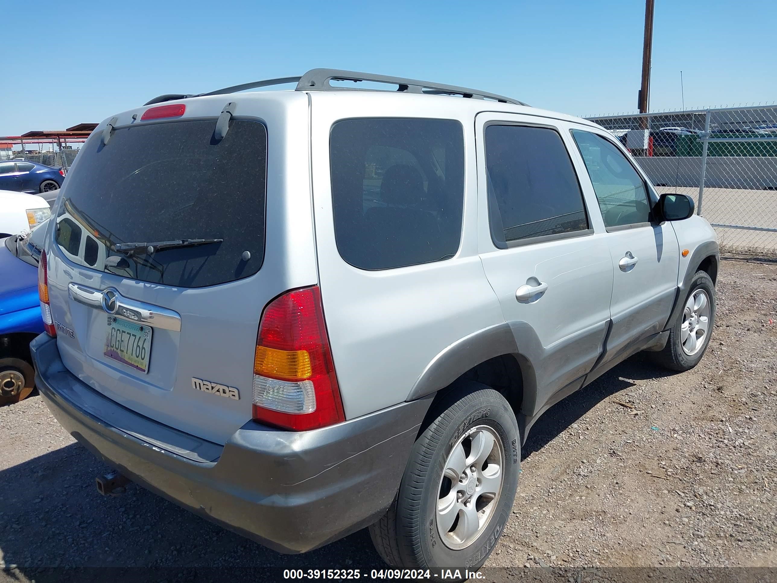 Photo 3 VIN: 4F2CZ94164KM13786 - MAZDA TRIBUTE 