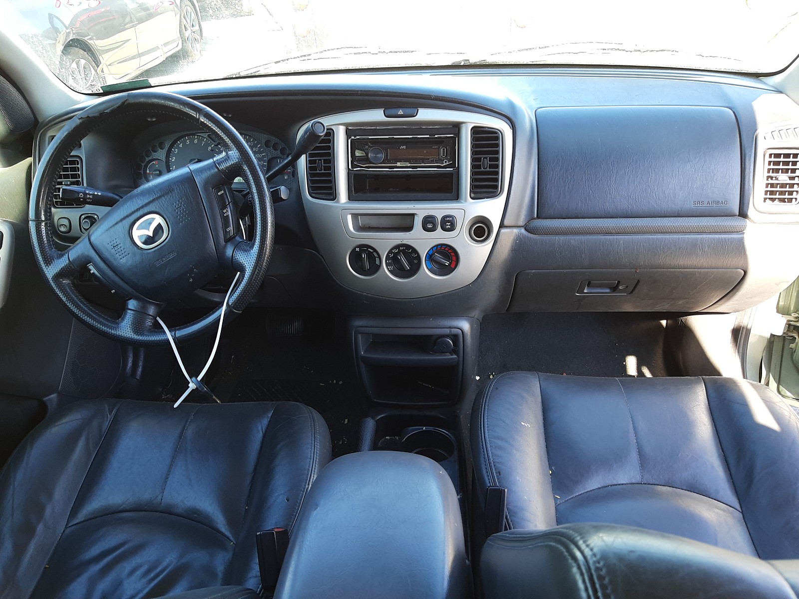 Photo 8 VIN: 4F2CZ96123KM05101 - MAZDA TRIBUTE ES 