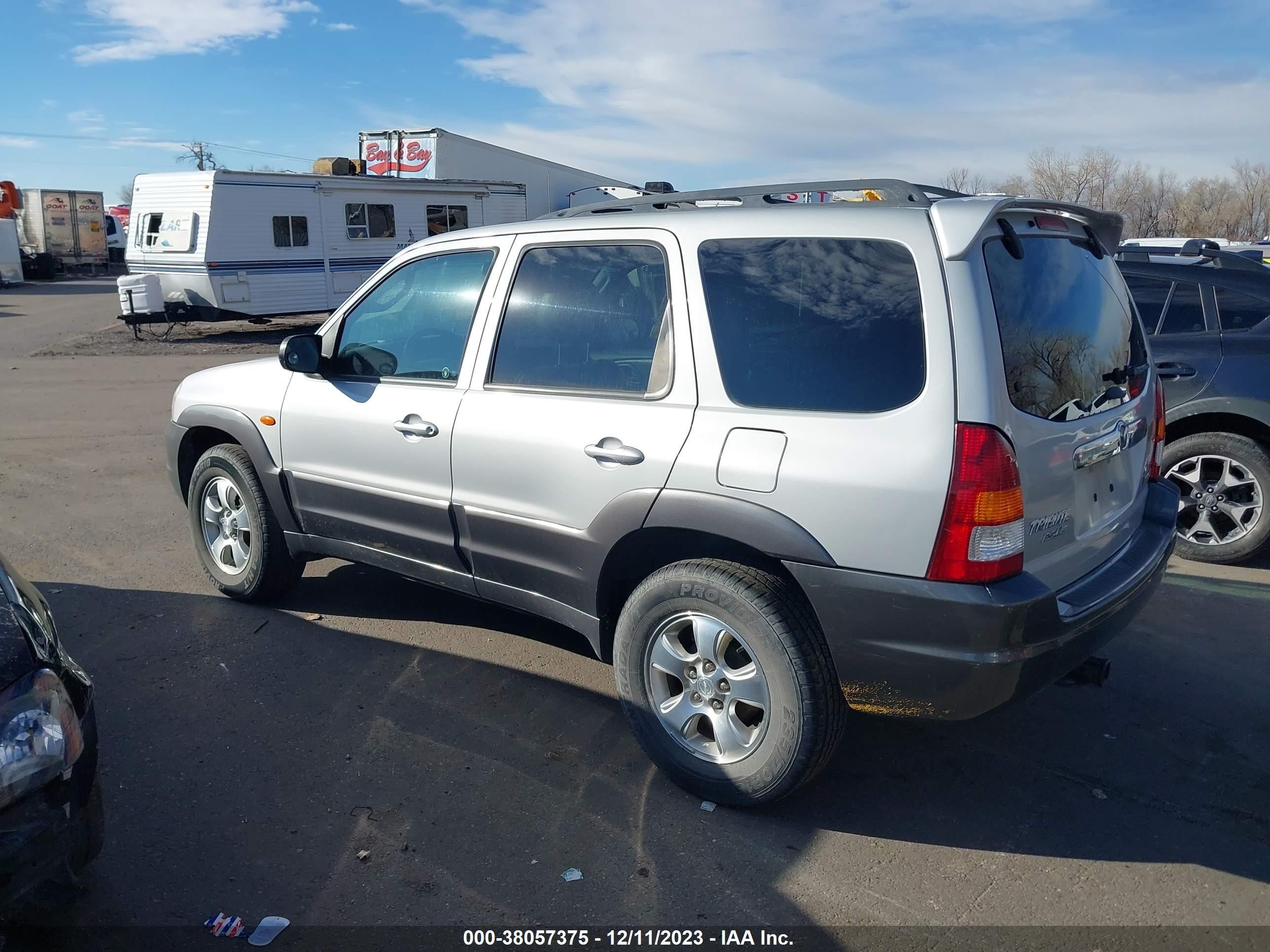 Photo 2 VIN: 4F2CZ96133KM16687 - MAZDA TRIBUTE 