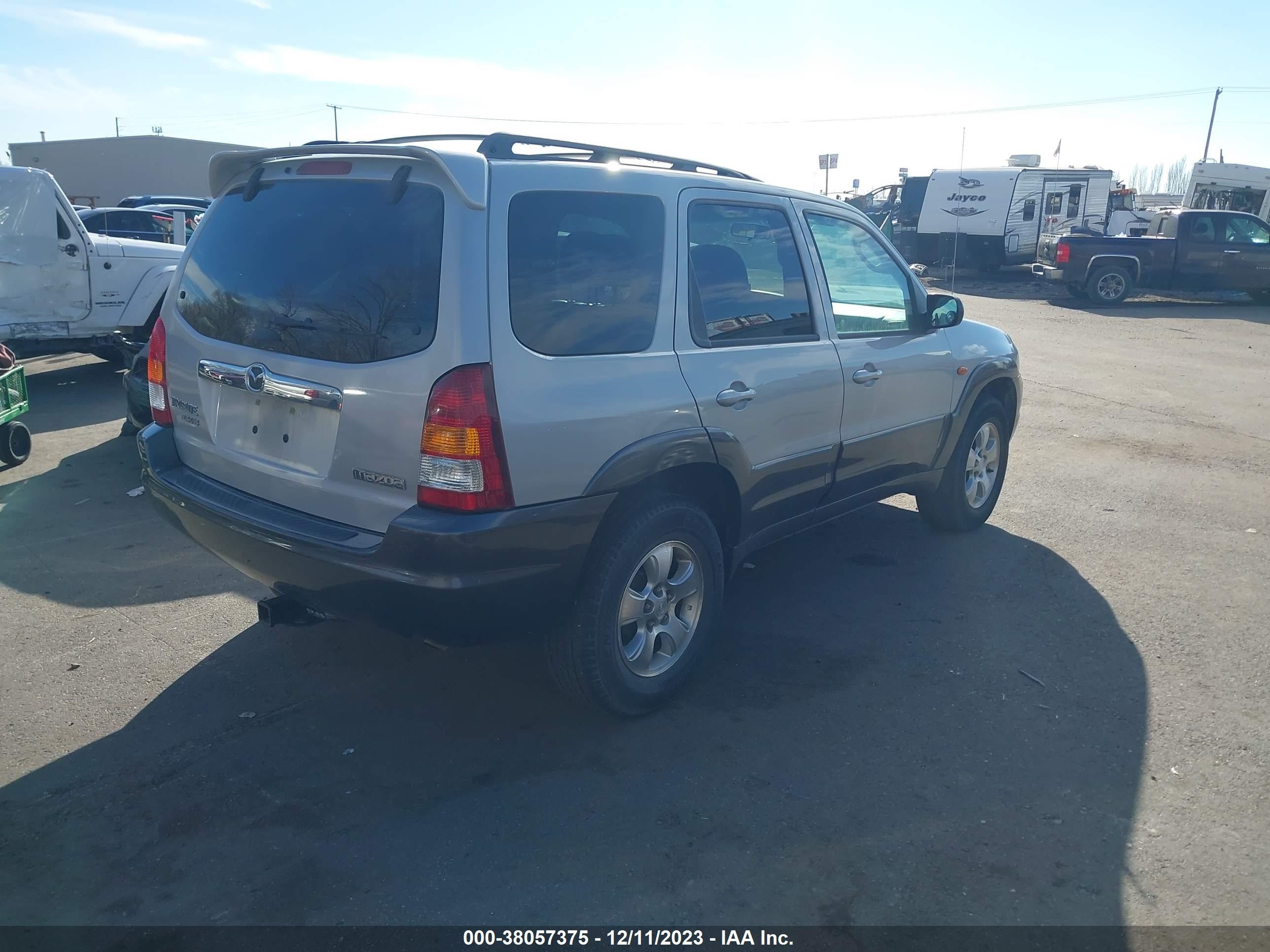 Photo 3 VIN: 4F2CZ96133KM16687 - MAZDA TRIBUTE 