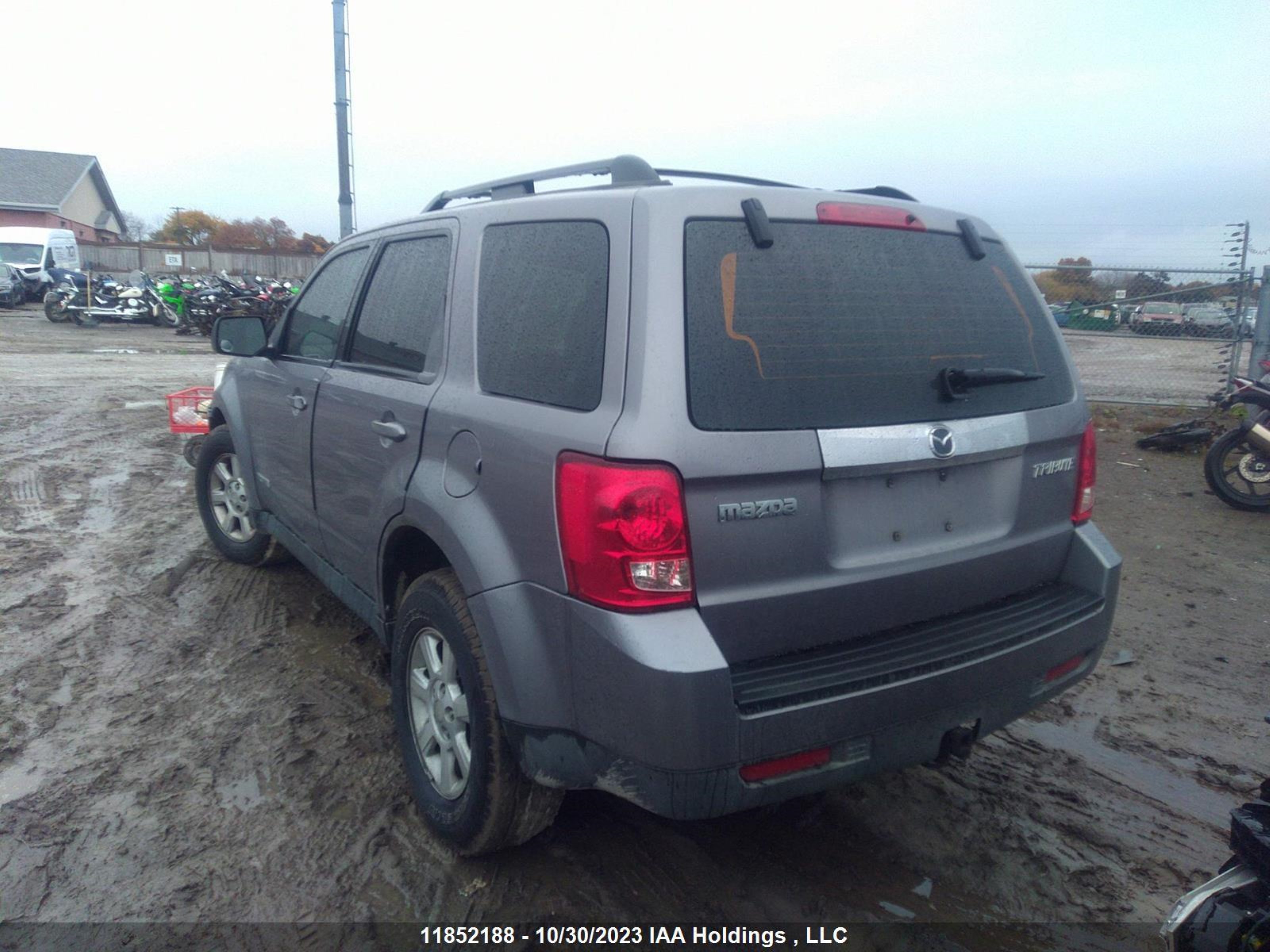 Photo 2 VIN: 4F2CZ96138KM19368 - MAZDA TRIBUTE 