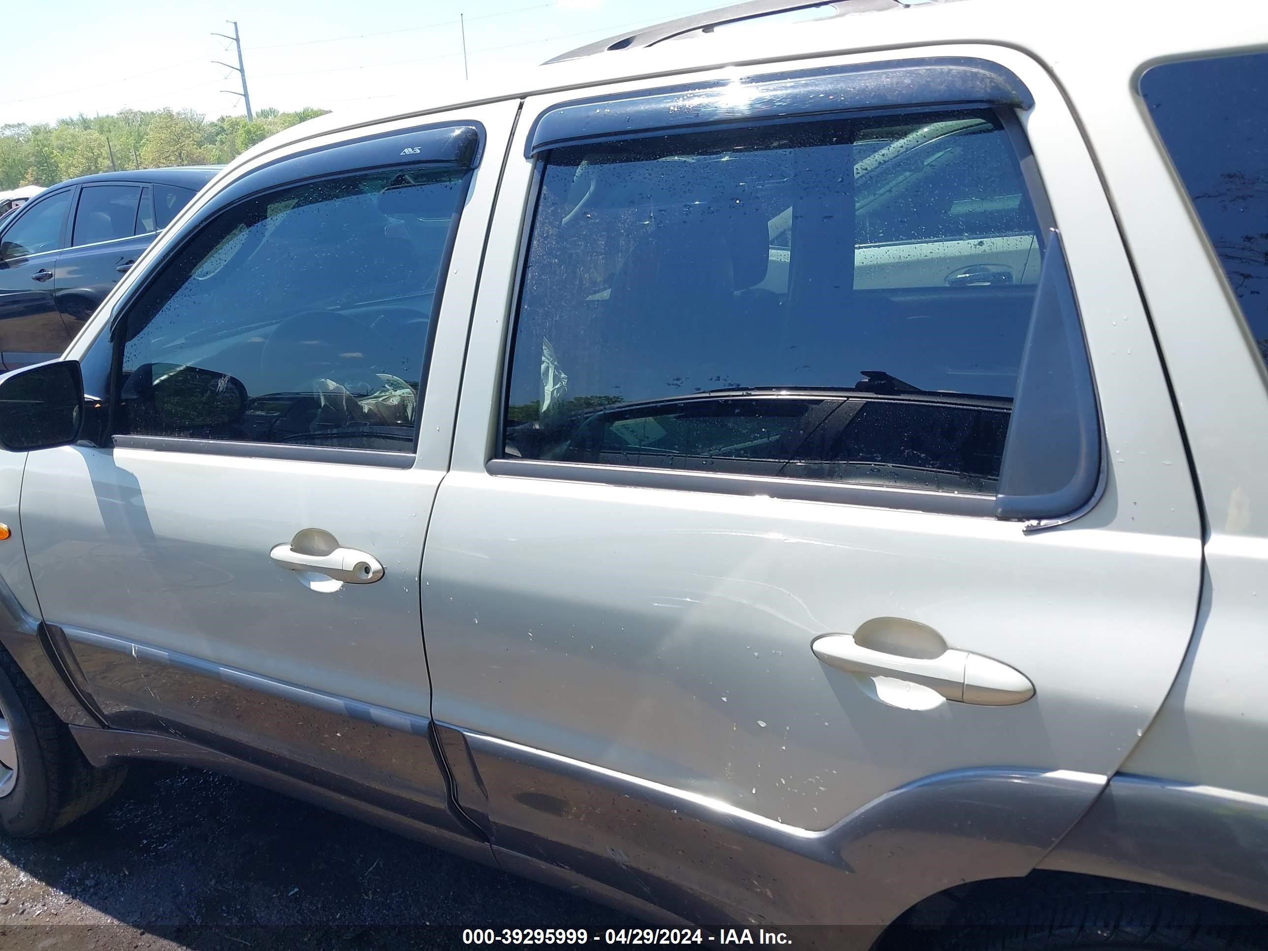 Photo 13 VIN: 4F2CZ96154KM32908 - MAZDA TRIBUTE 