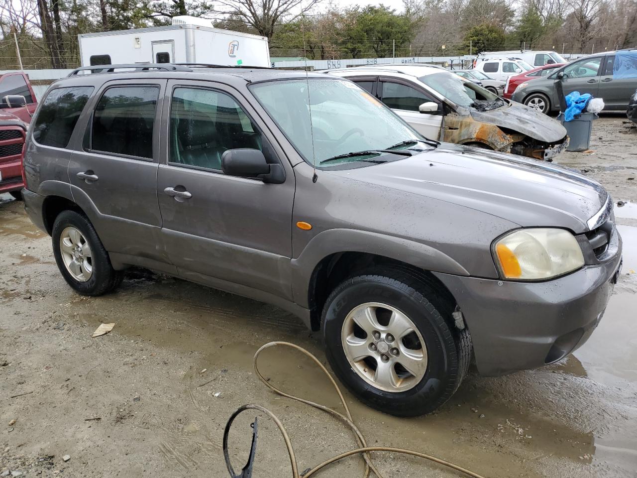 Photo 3 VIN: 4F2CZ96173KM45898 - MAZDA TRIBUTE 