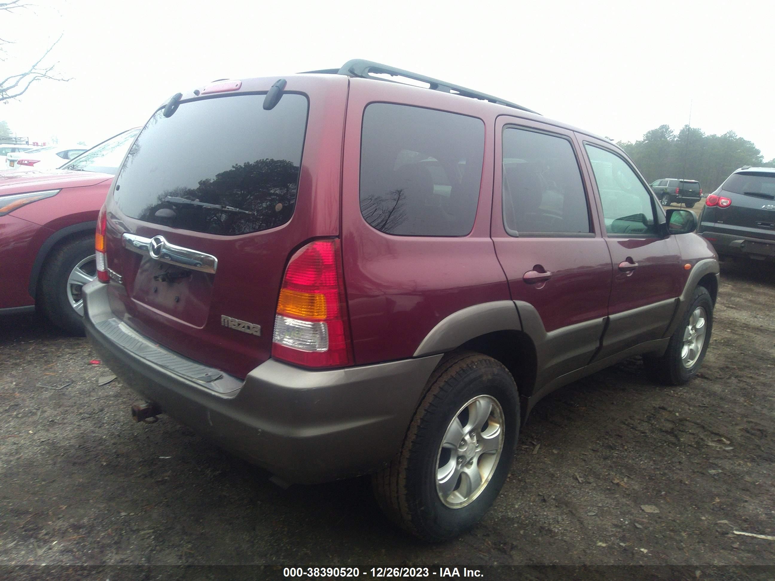 Photo 3 VIN: 4F2CZ96183KM35719 - MAZDA TRIBUTE 