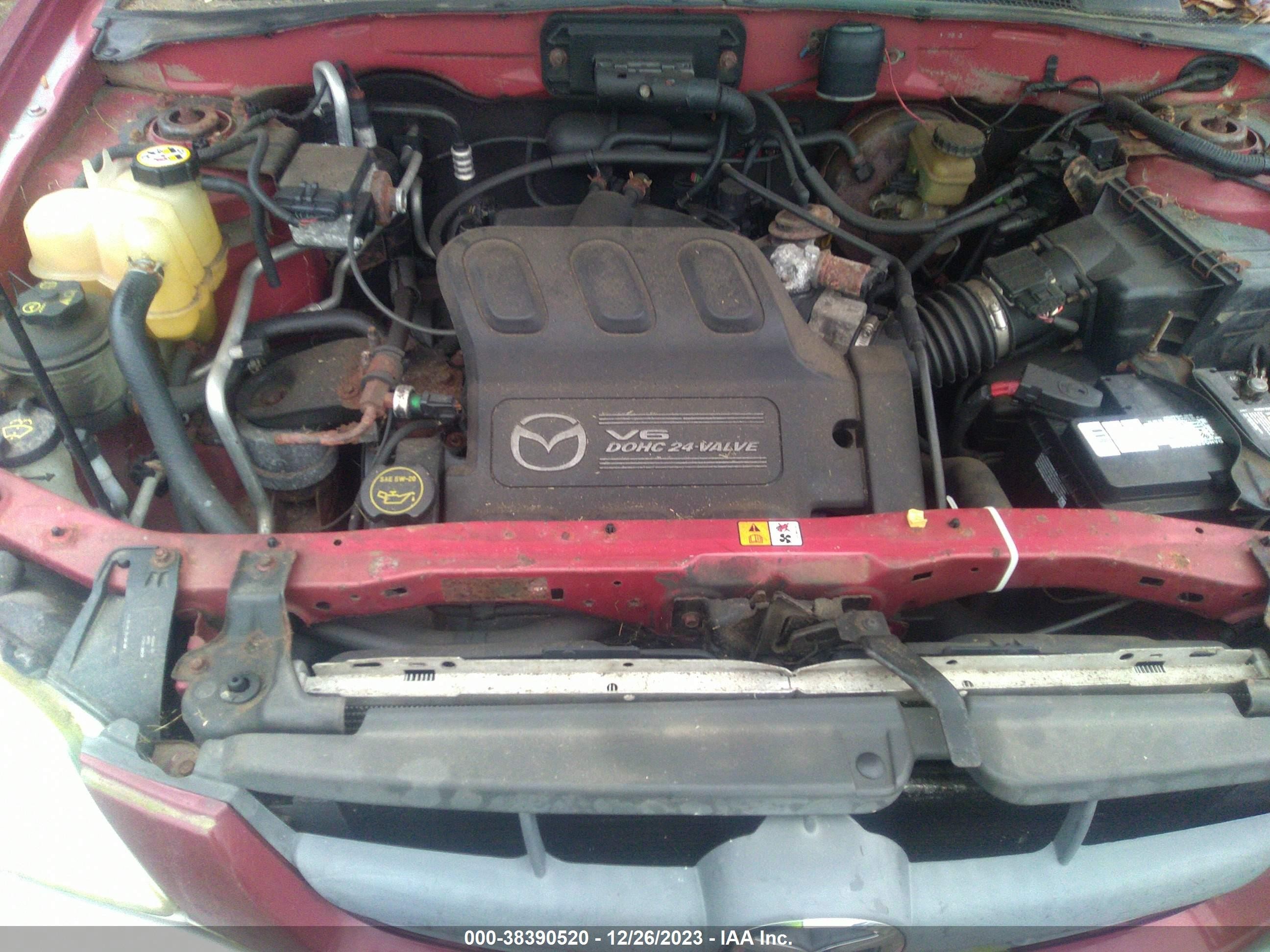 Photo 9 VIN: 4F2CZ96183KM35719 - MAZDA TRIBUTE 