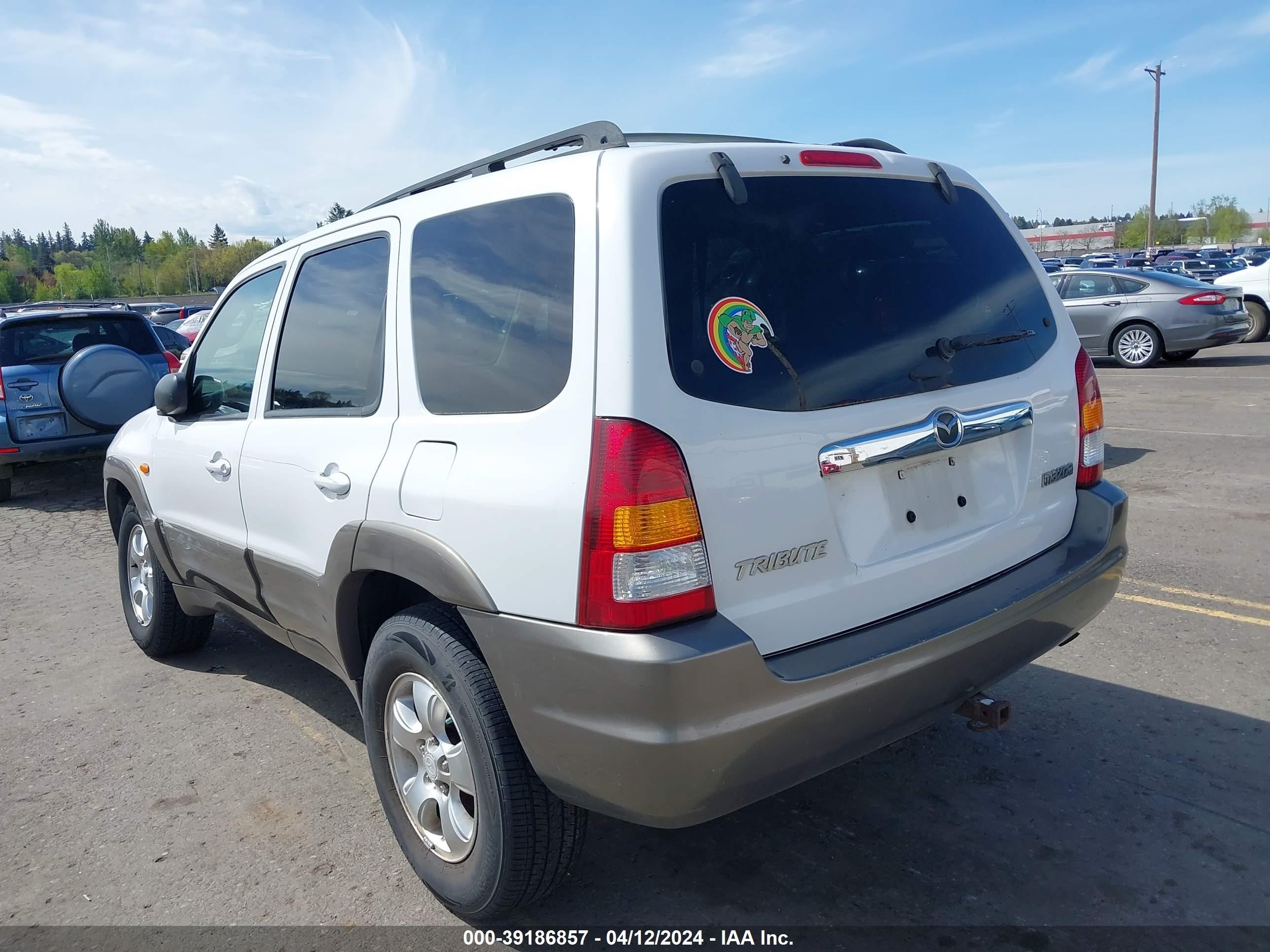 Photo 2 VIN: 4F2CZ96183KM52844 - MAZDA TRIBUTE 