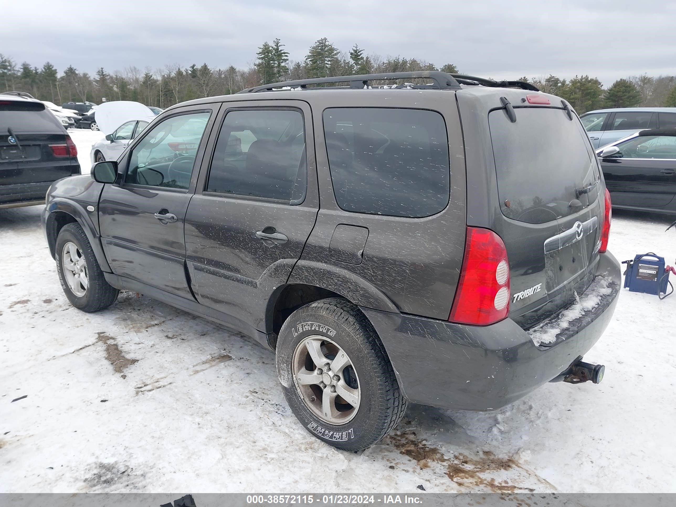 Photo 2 VIN: 4F2CZ961X6KM18621 - MAZDA TRIBUTE 