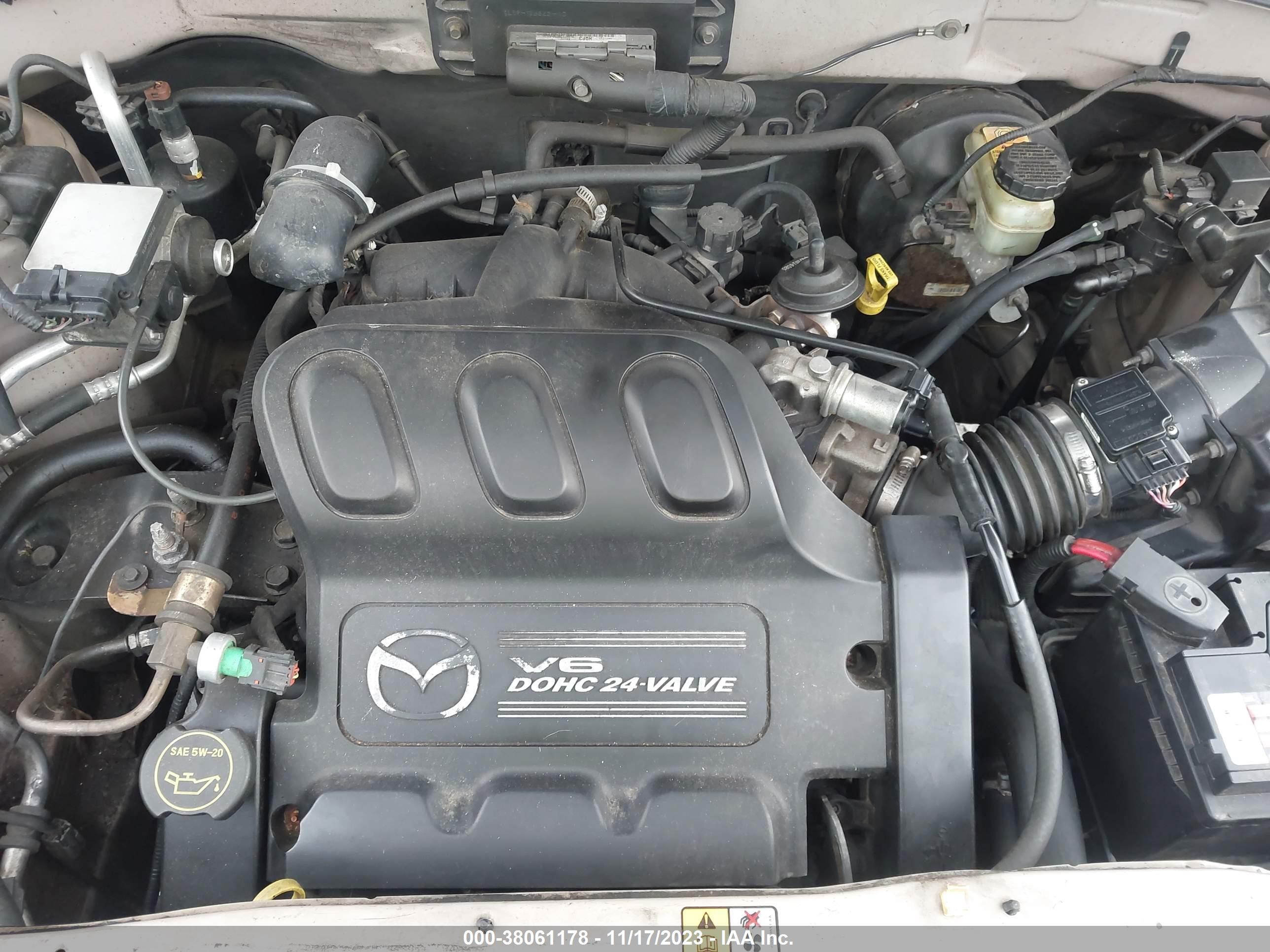 Photo 9 VIN: 4F2YU08102KM65695 - MAZDA TRIBUTE 