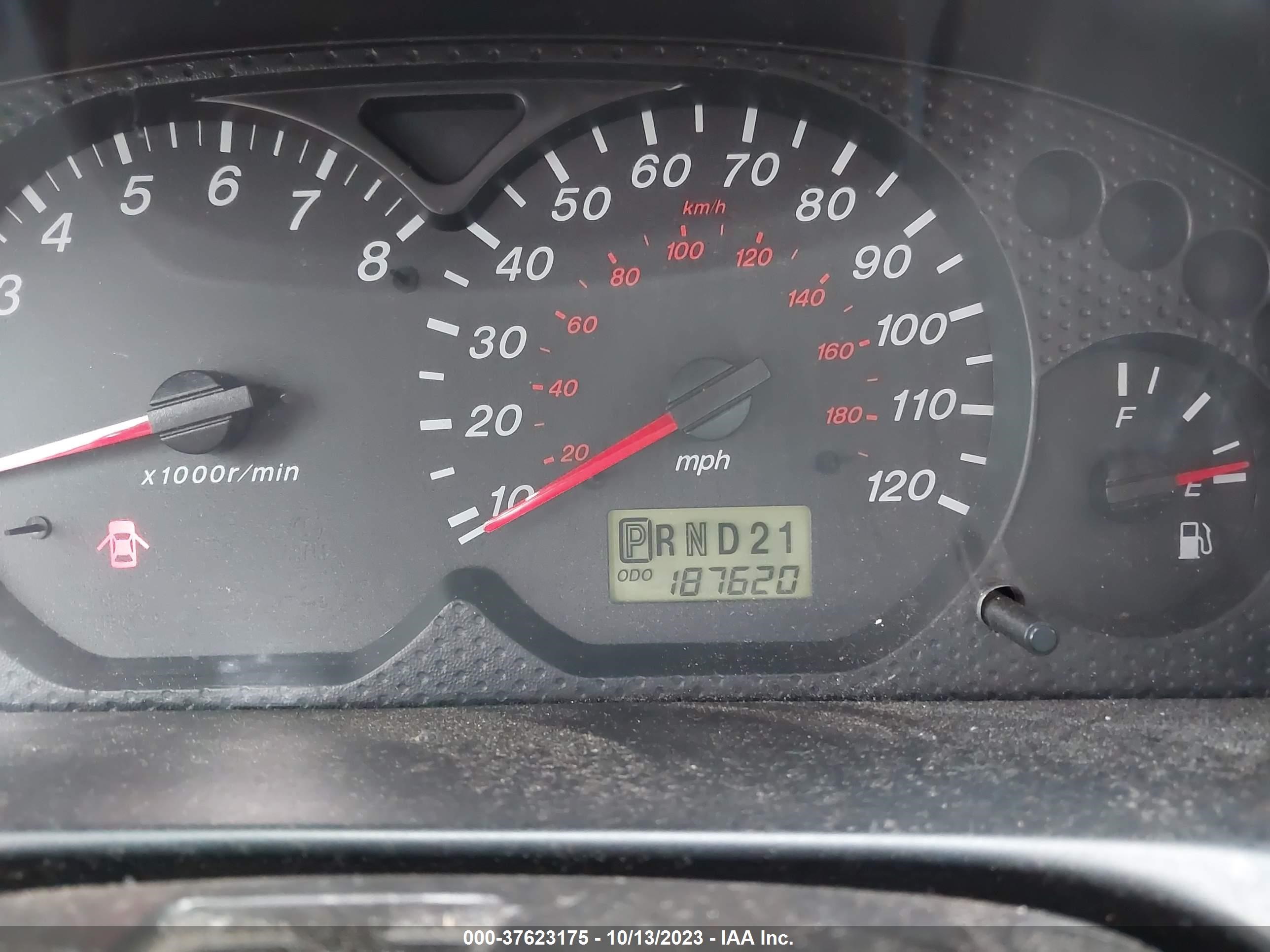 Photo 6 VIN: 4F2YU08112KM48081 - MAZDA TRIBUTE 