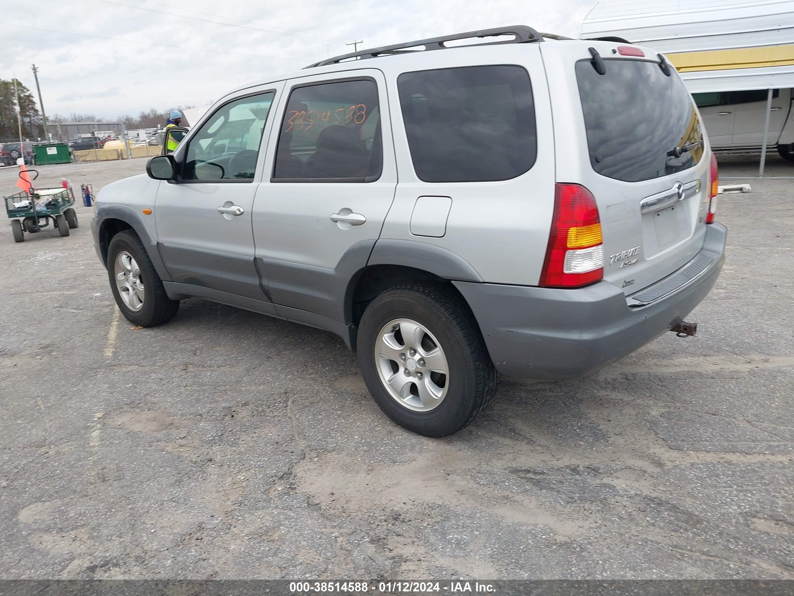 Photo 2 VIN: 4F2YU08121KM51747 - MAZDA TRIBUTE 