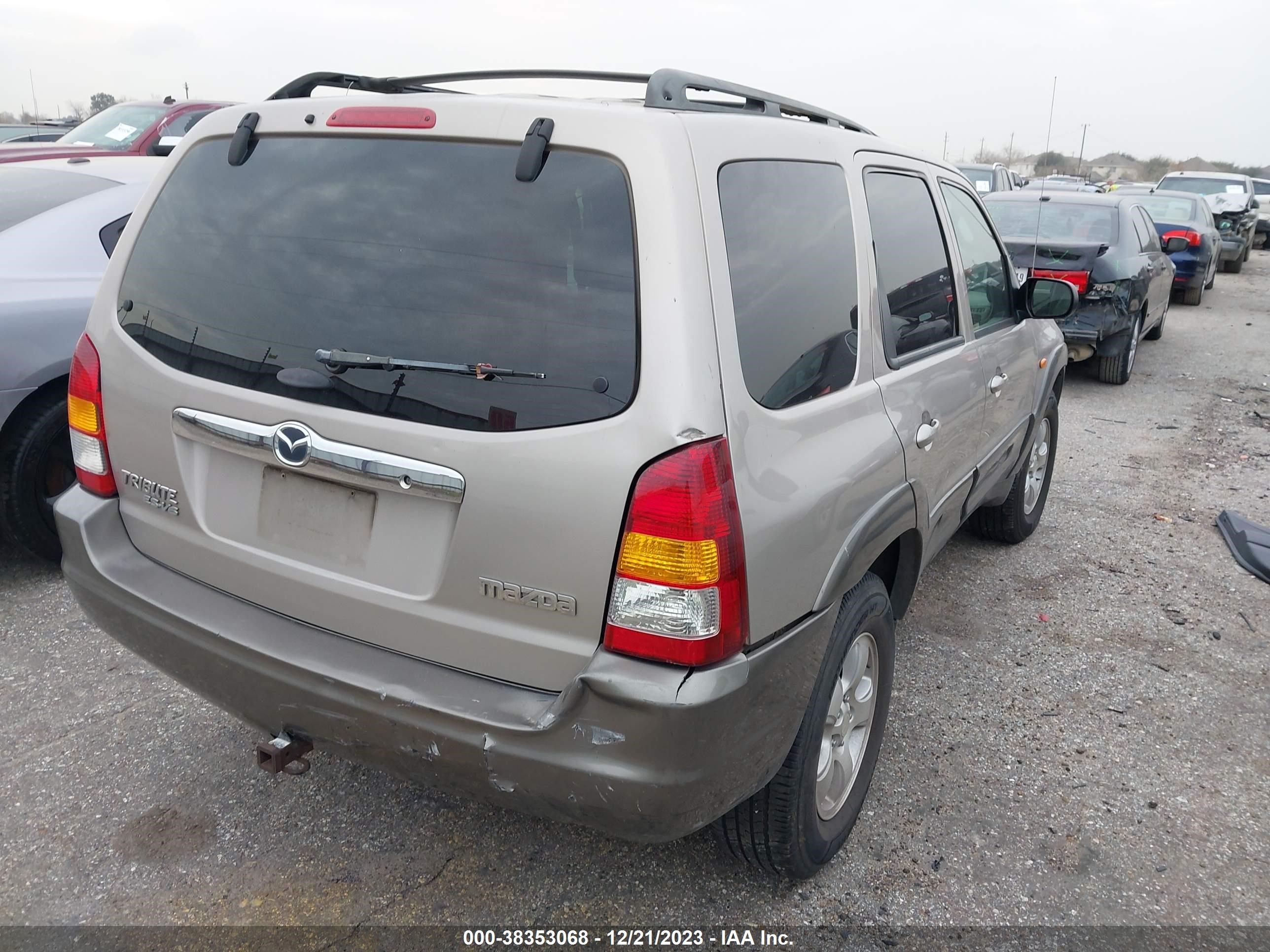 Photo 3 VIN: 4F2YU09112KM19386 - MAZDA TRIBUTE 