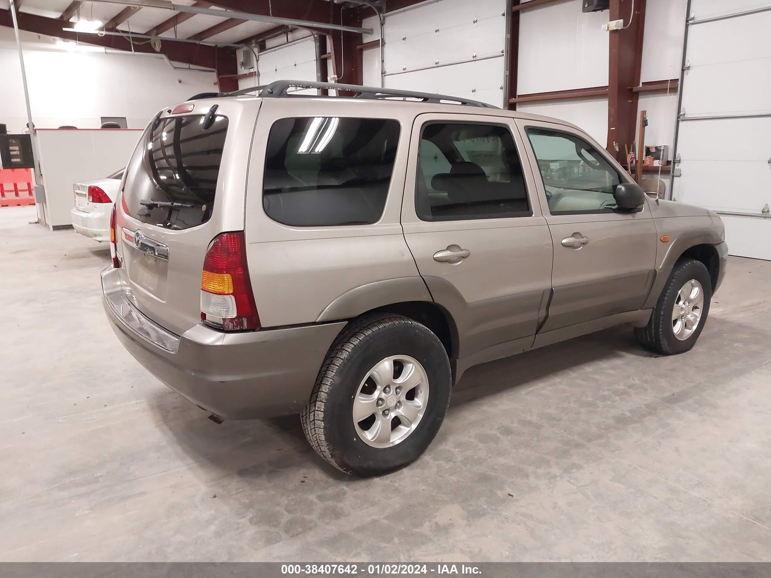 Photo 3 VIN: 4F2YU09142KM44394 - MAZDA TRIBUTE 