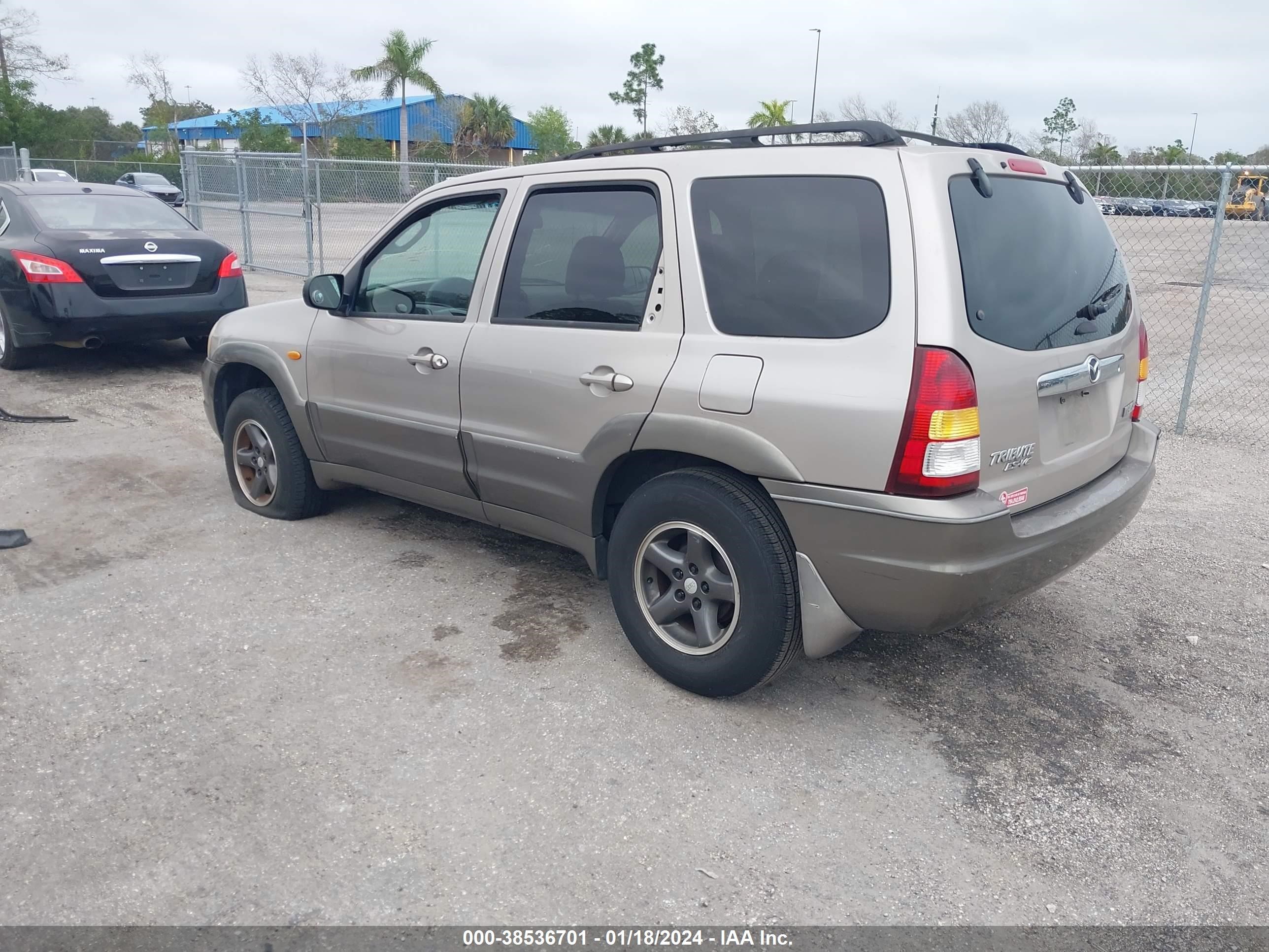 Photo 2 VIN: 4F2YU09152KM38376 - MAZDA TRIBUTE 