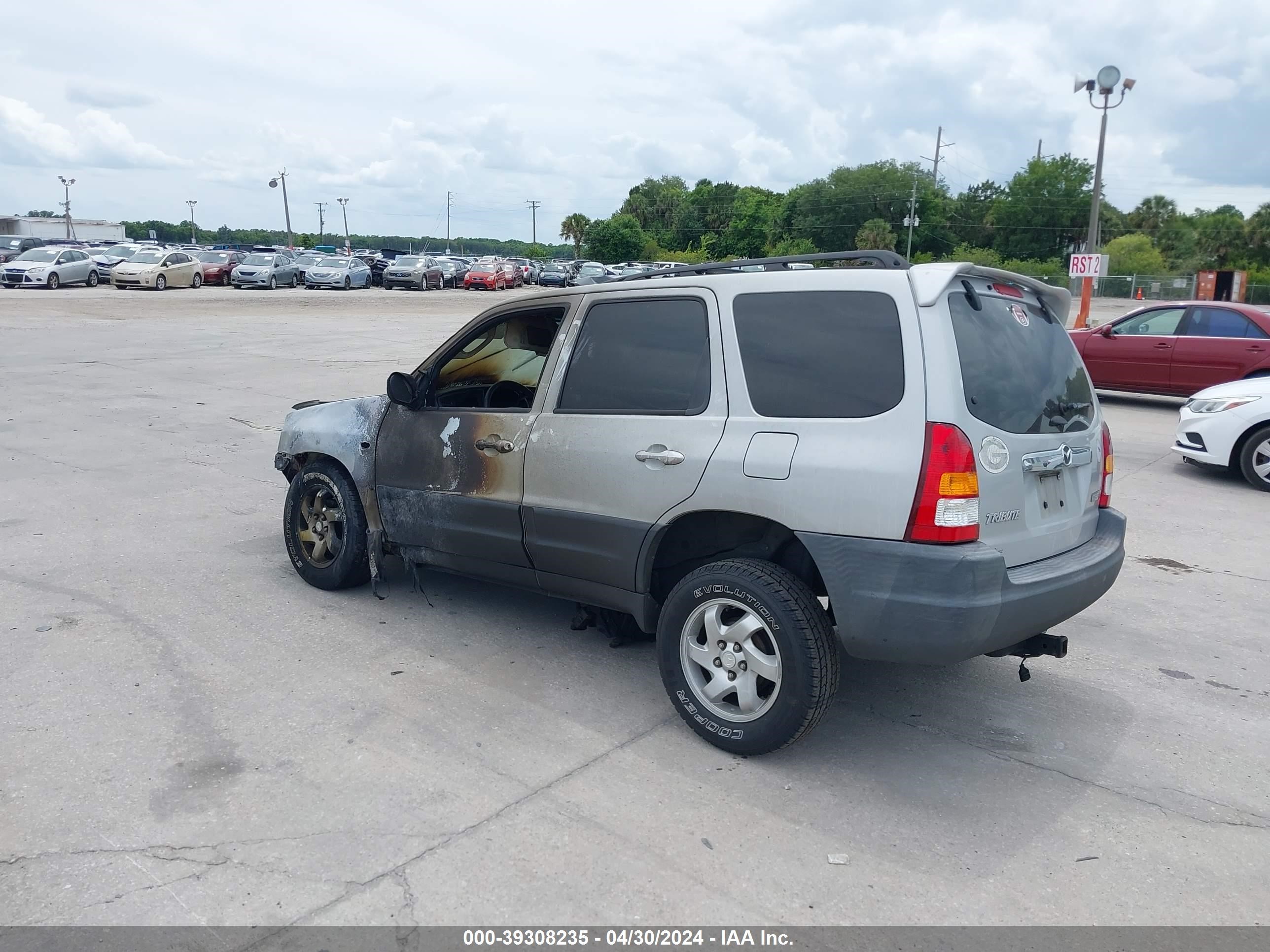 Photo 2 VIN: 4F2YZ02B84KM16492 - MAZDA TRIBUTE 