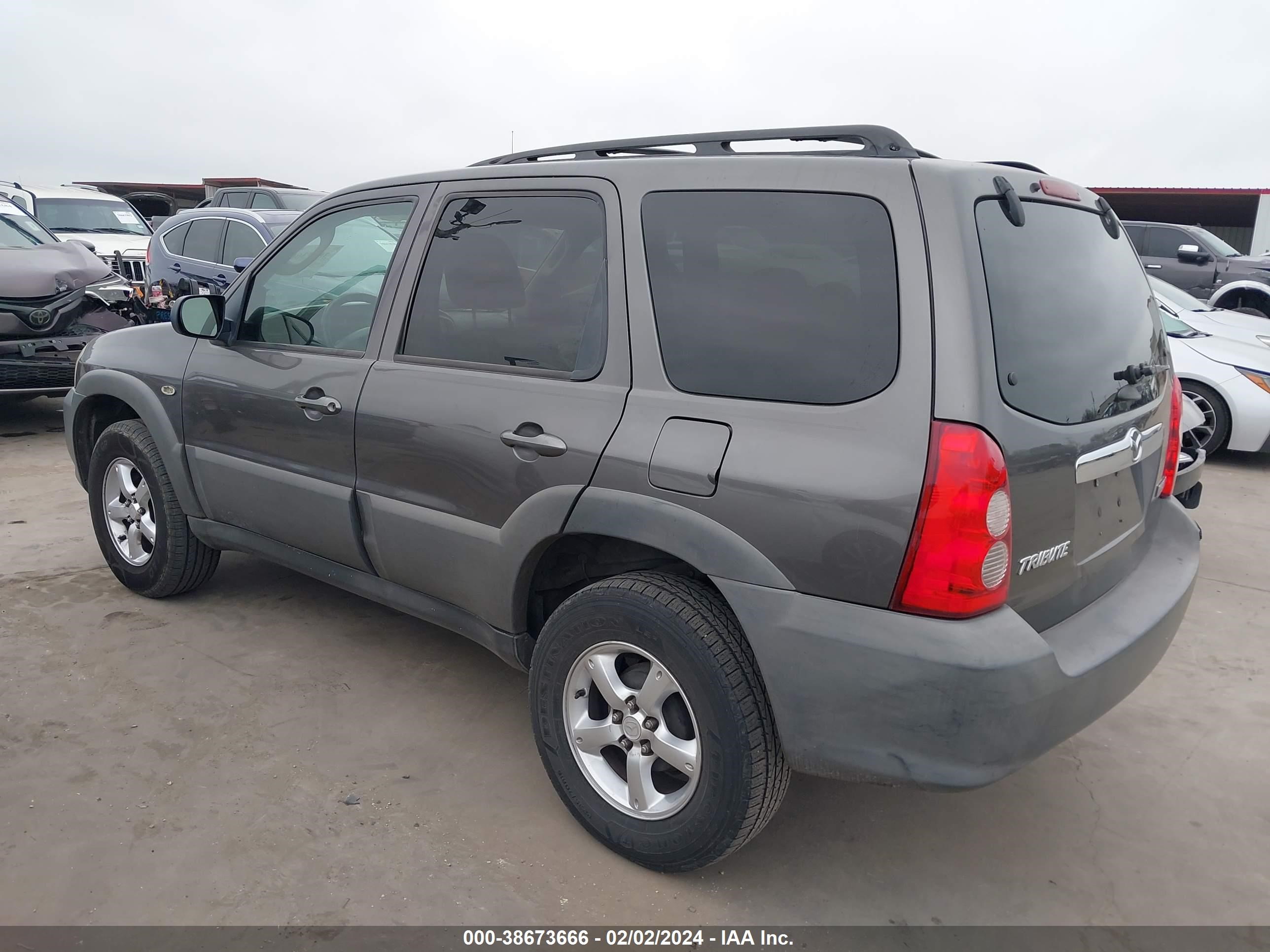 Photo 2 VIN: 4F2YZ02Z26KM13023 - MAZDA TRIBUTE 