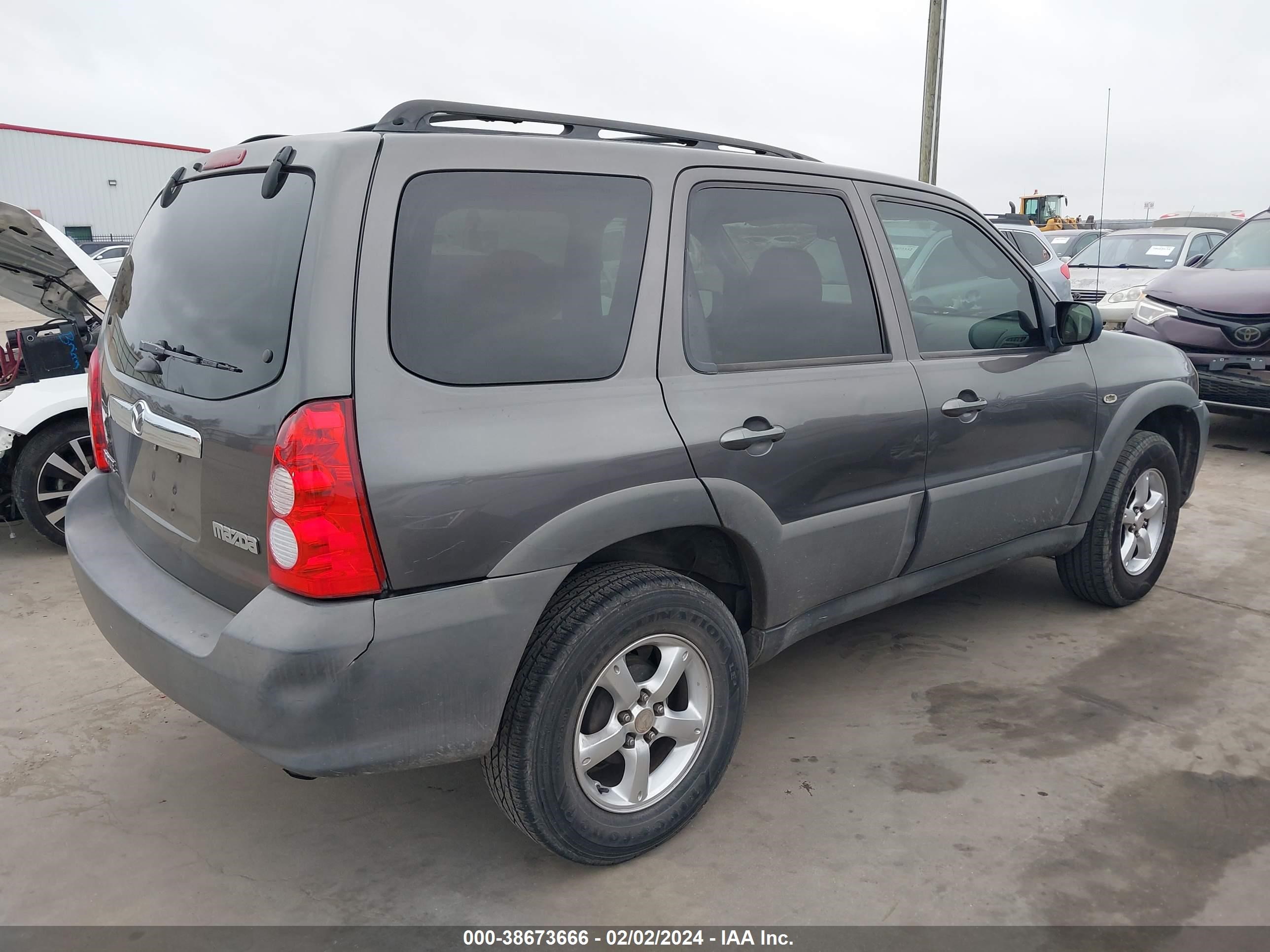 Photo 3 VIN: 4F2YZ02Z26KM13023 - MAZDA TRIBUTE 