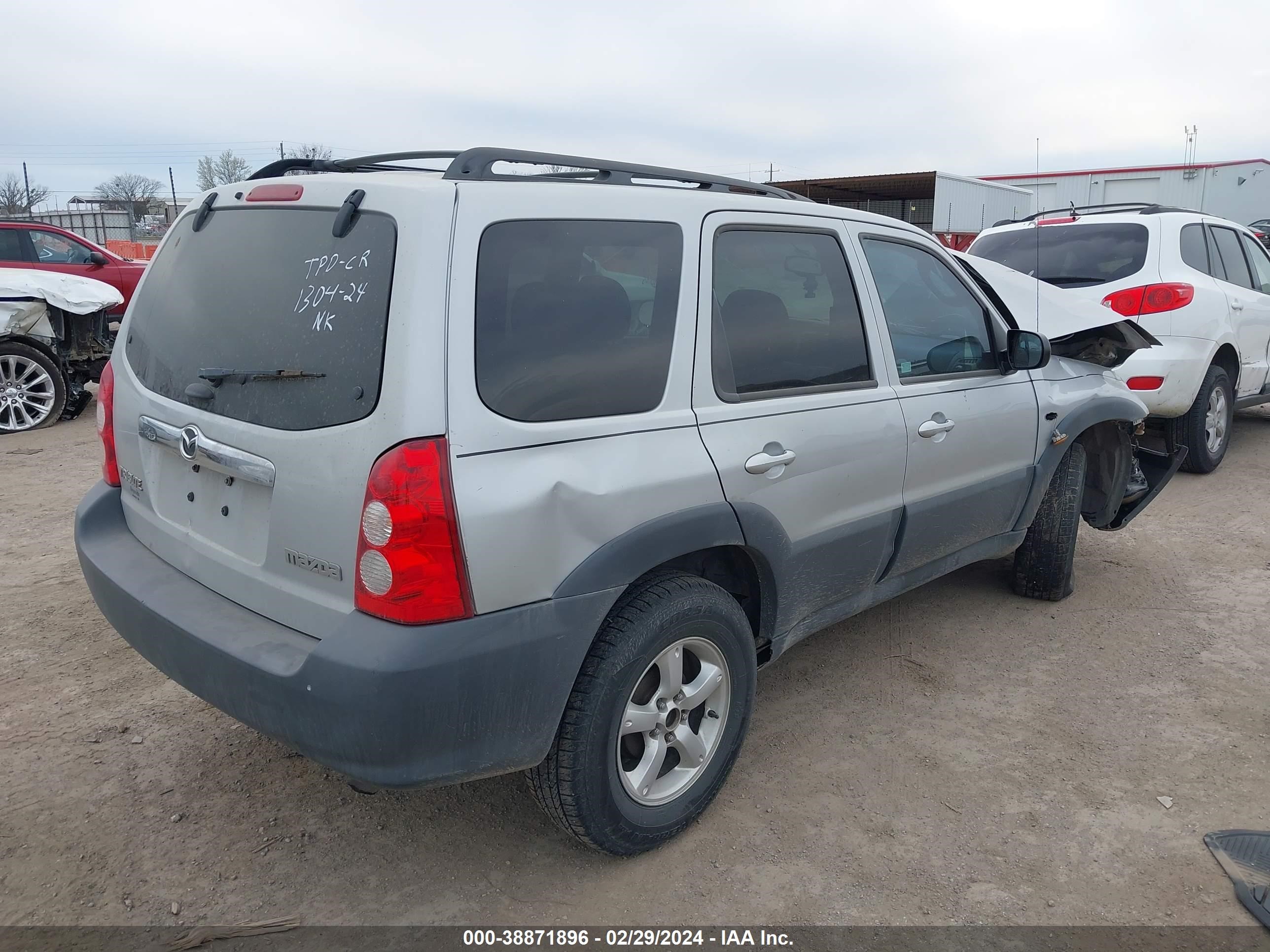 Photo 3 VIN: 4F2YZ02Z35KM51293 - MAZDA TRIBUTE 