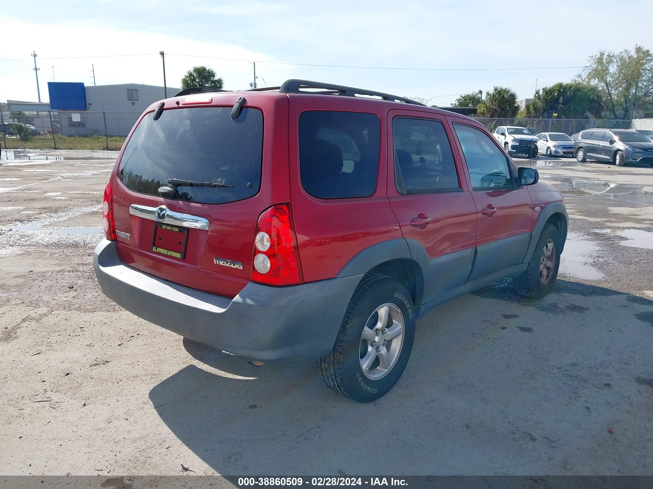 Photo 3 VIN: 4F2YZ02Z65KM63566 - MAZDA TRIBUTE 