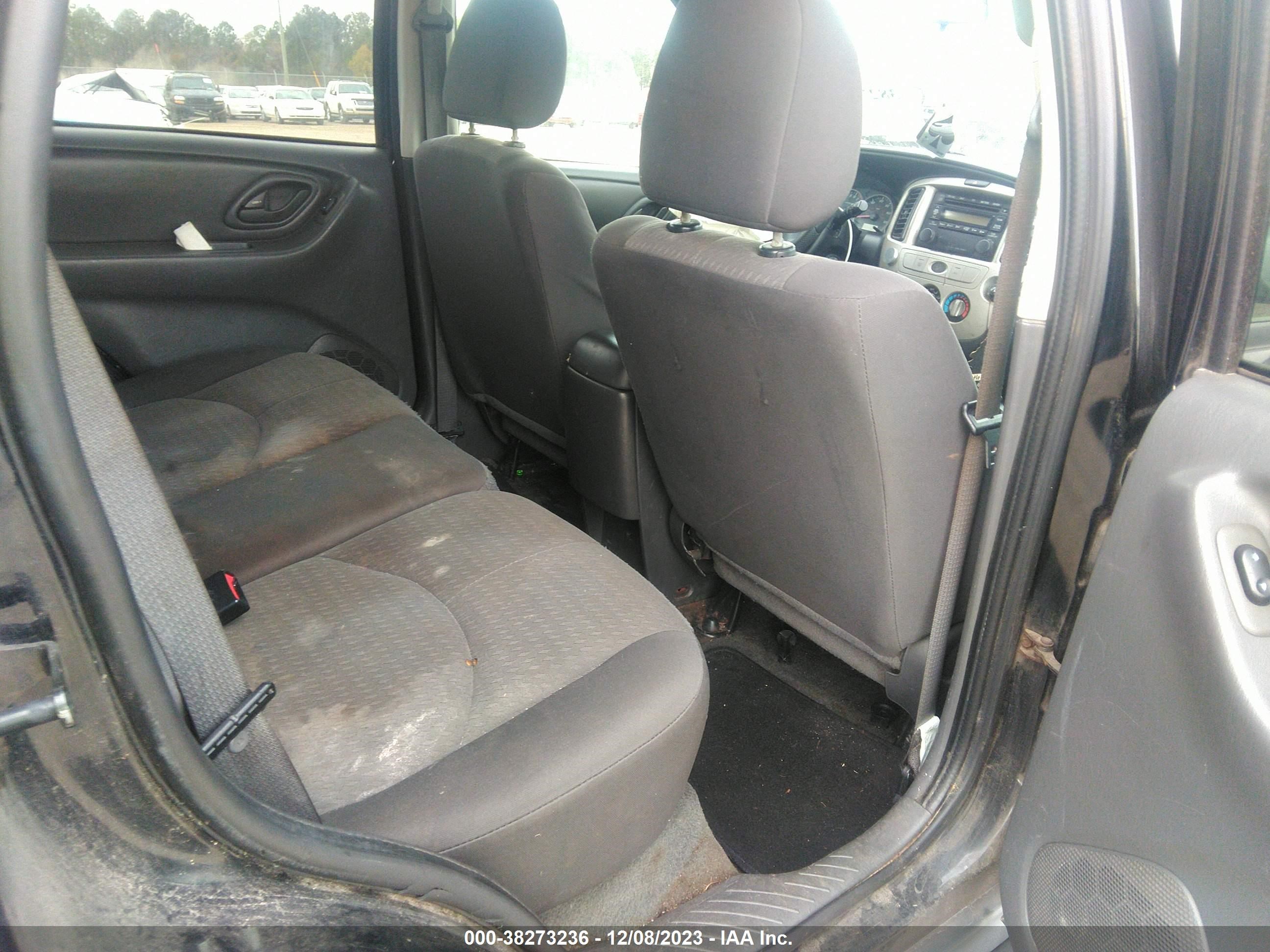 Photo 7 VIN: 4F2YZ02ZX6KM25498 - MAZDA TRIBUTE 