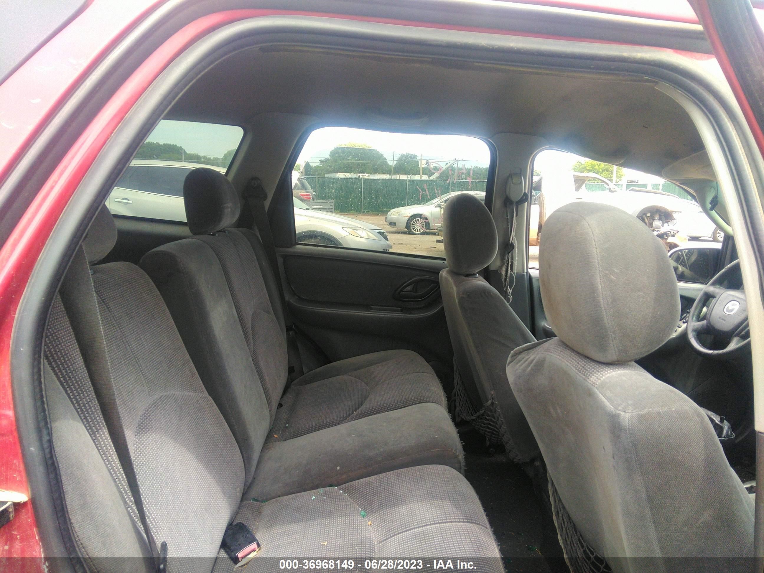 Photo 7 VIN: 4F2YZ04104KM00615 - MAZDA TRIBUTE 