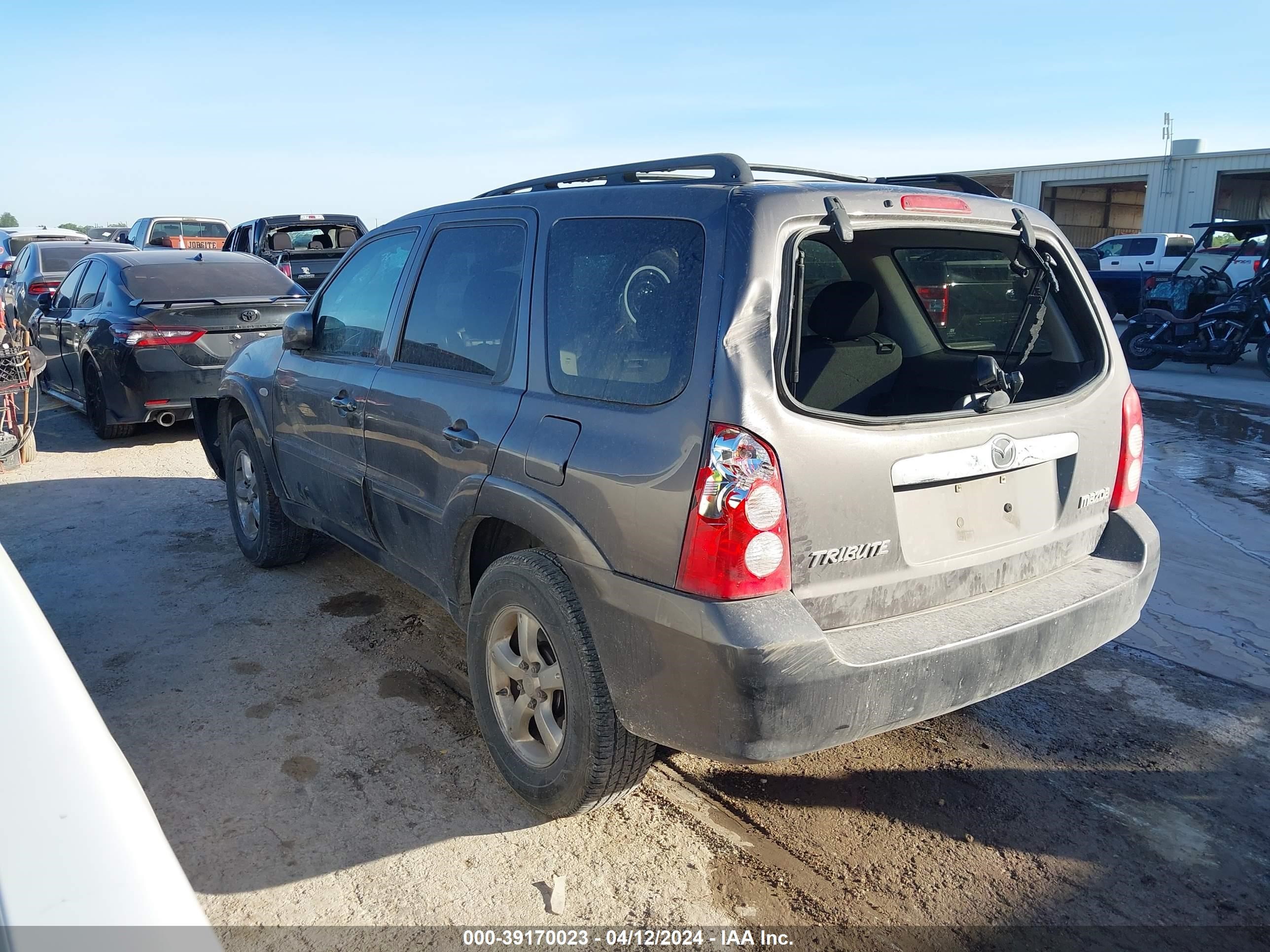 Photo 2 VIN: 4F2YZ04105KM64719 - MAZDA TRIBUTE 