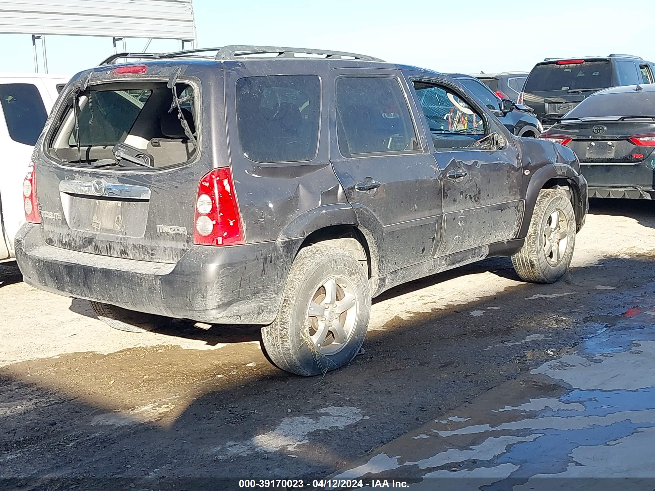 Photo 3 VIN: 4F2YZ04105KM64719 - MAZDA TRIBUTE 