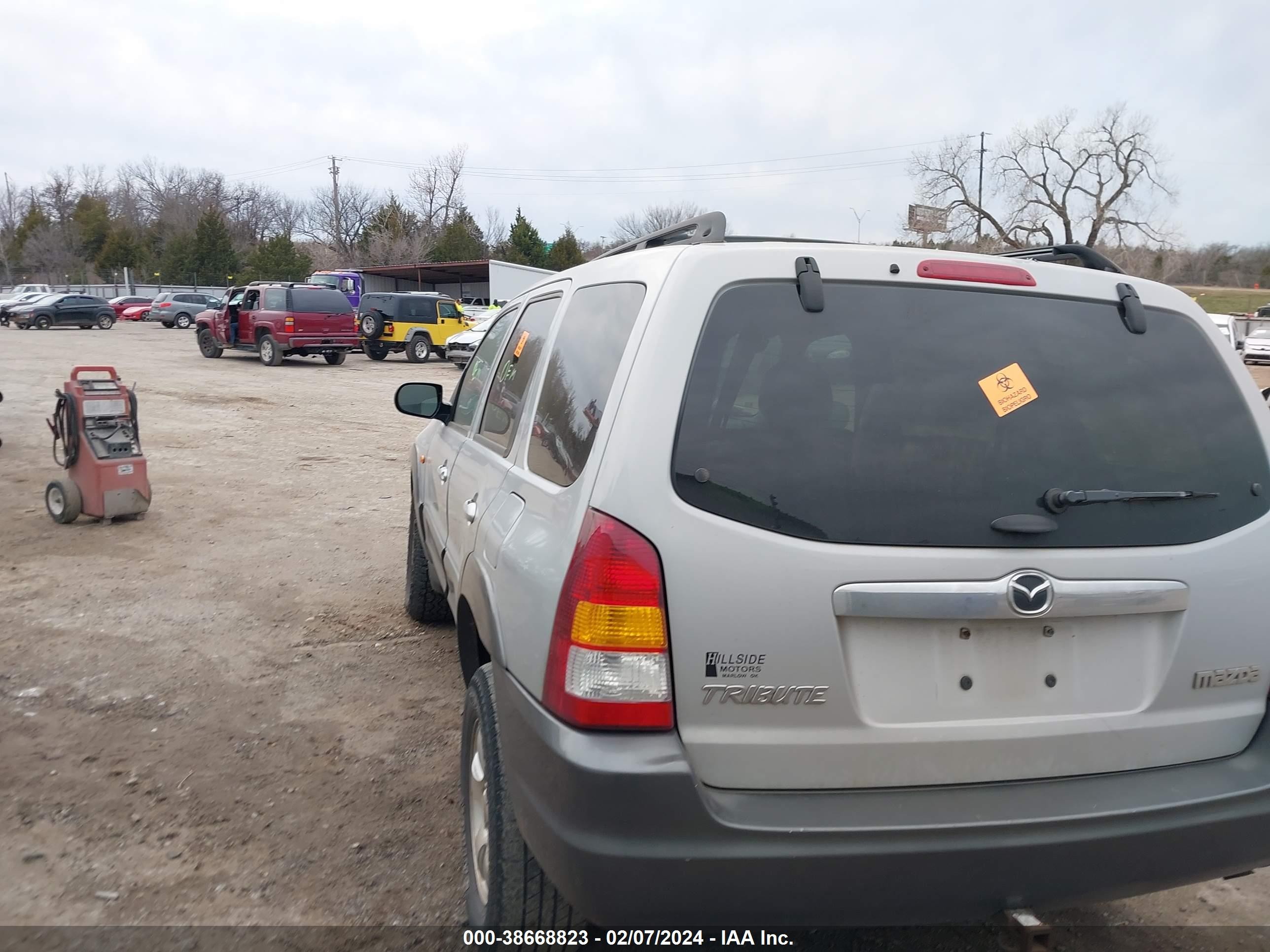 Photo 2 VIN: 4F2YZ04123KM26325 - MAZDA TRIBUTE 