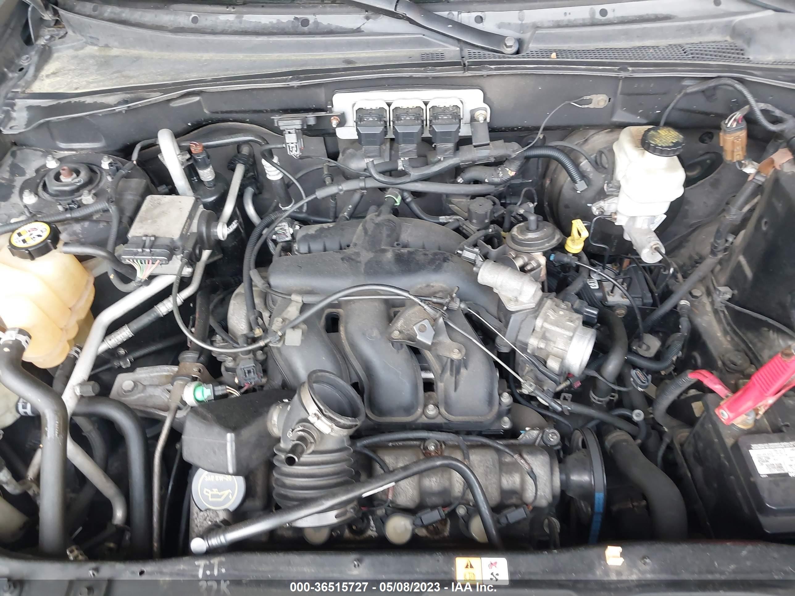 Photo 9 VIN: 4F2YZ04165KM55068 - MAZDA TRIBUTE 