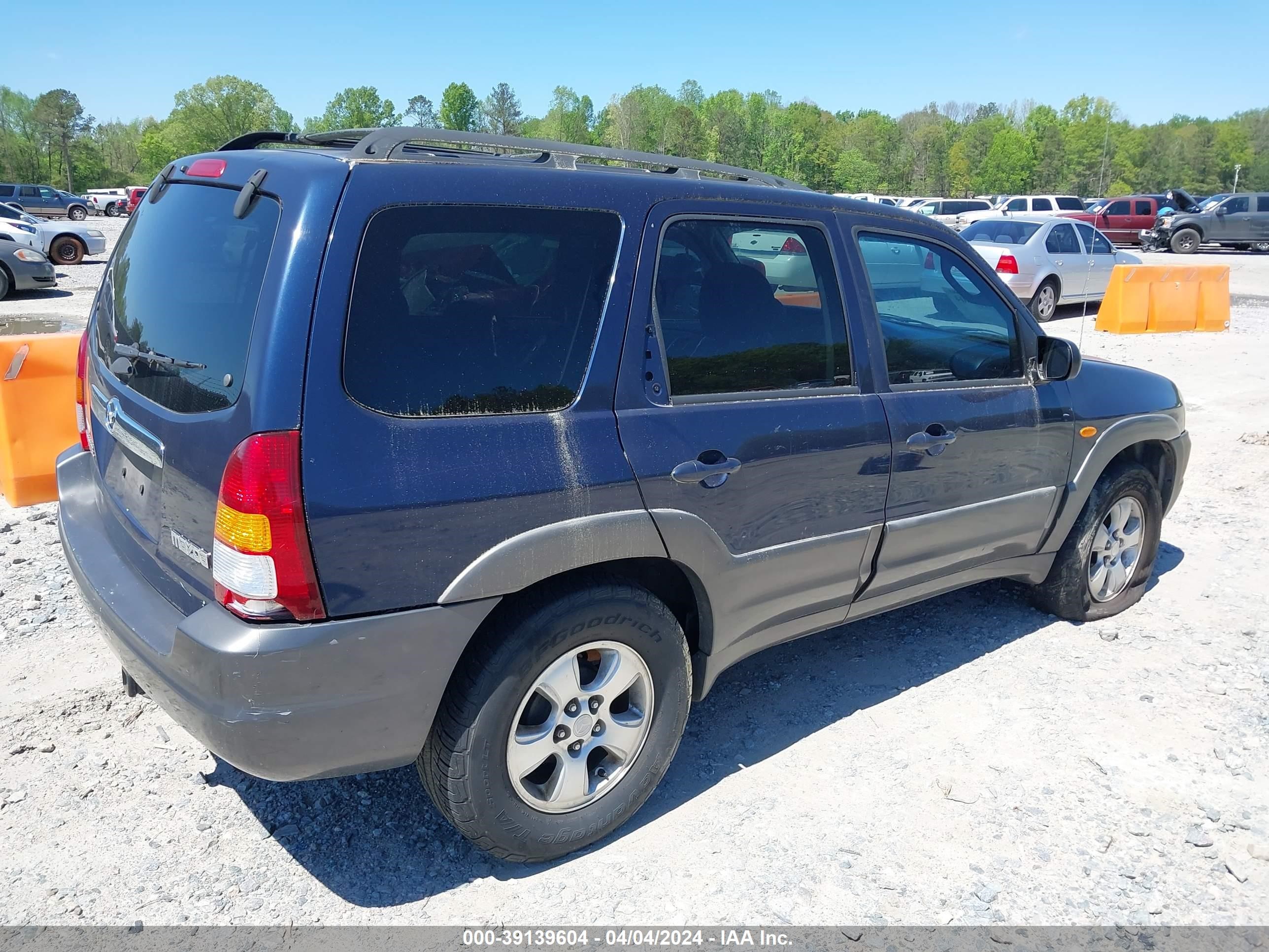 Photo 3 VIN: 4F2YZ04183KM49608 - MAZDA TRIBUTE 