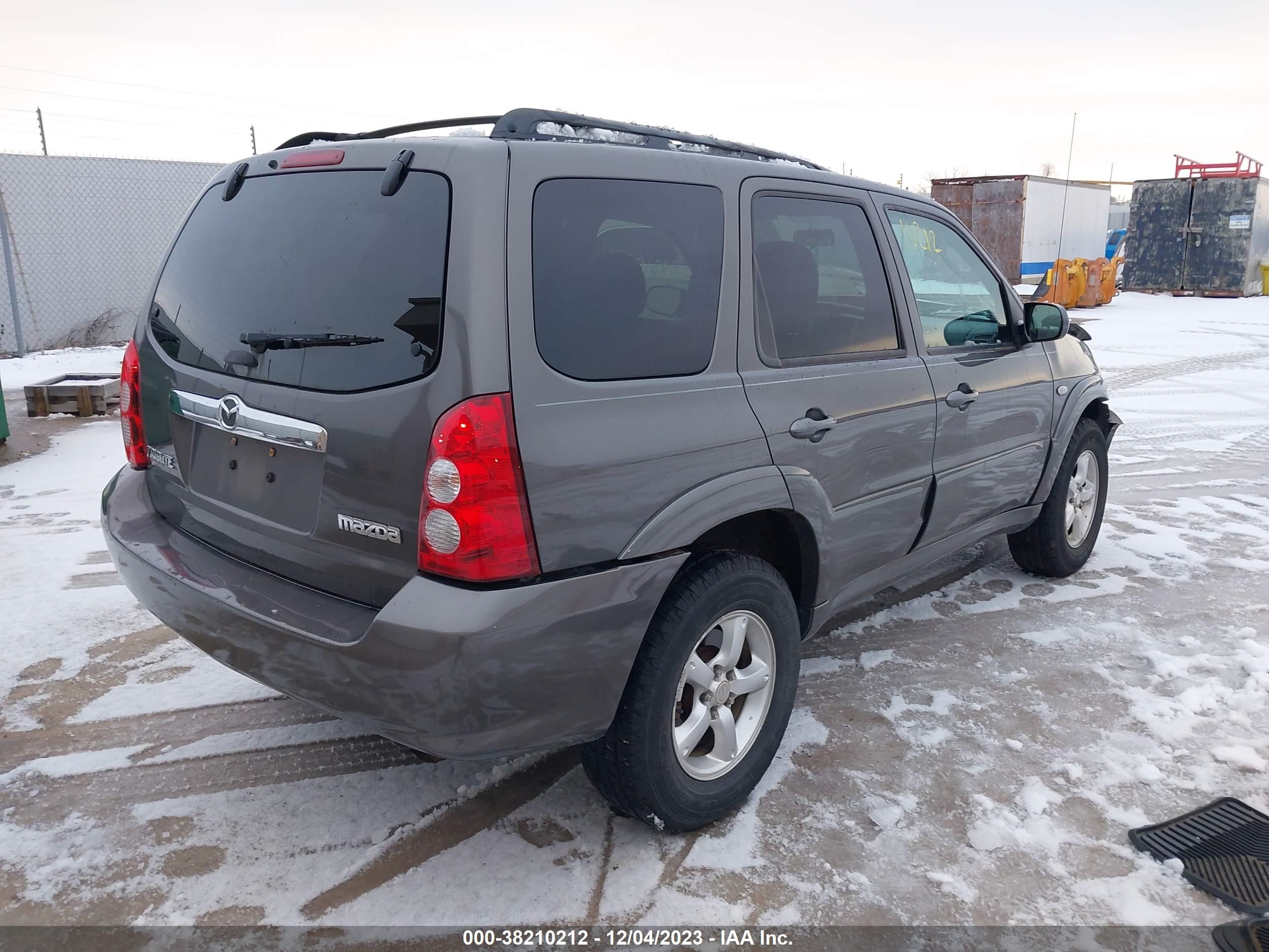 Photo 3 VIN: 4F2YZ04186KM35079 - MAZDA TRIBUTE 