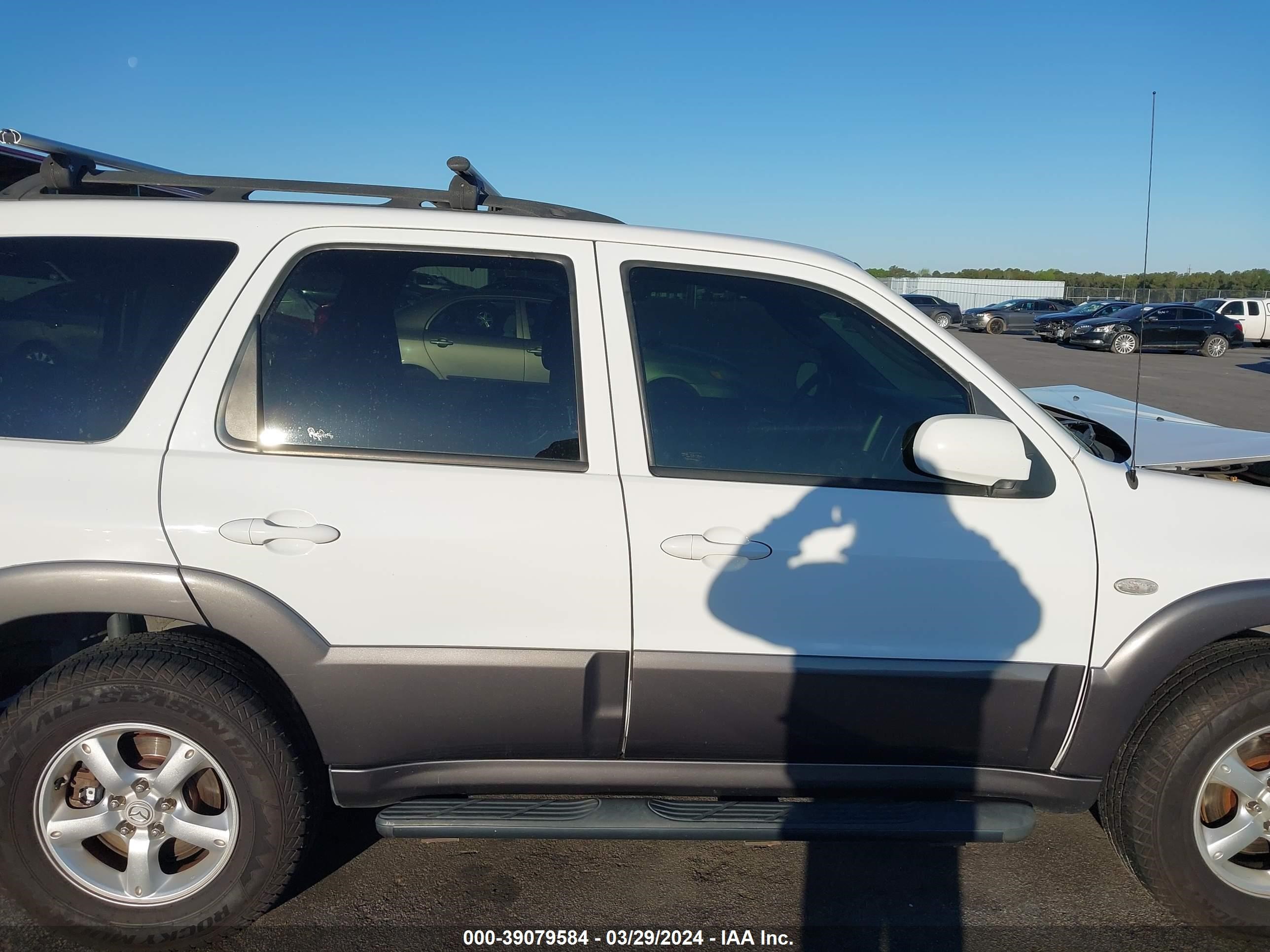 Photo 12 VIN: 4F2YZ041X5KM34563 - MAZDA TRIBUTE 