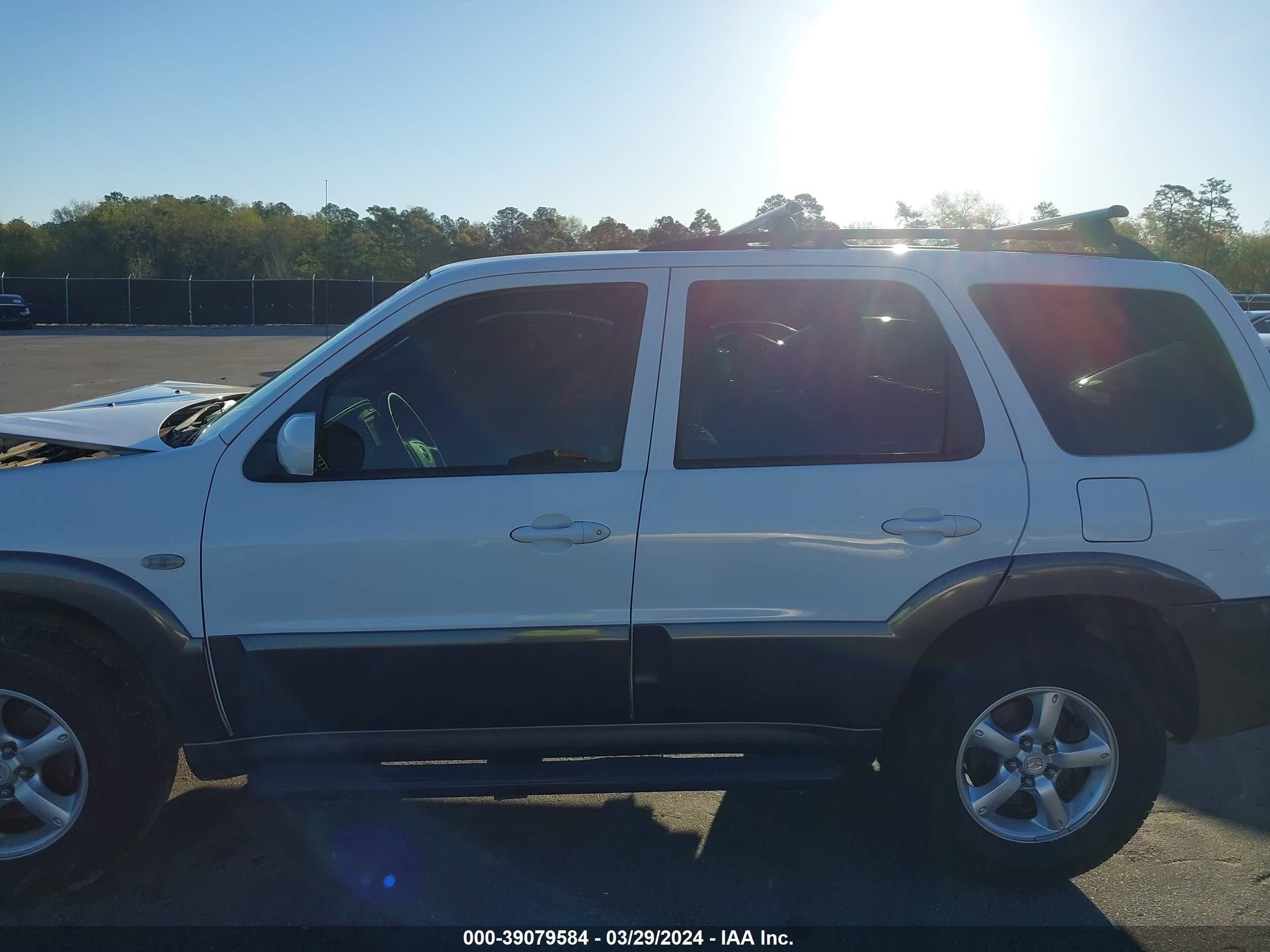 Photo 13 VIN: 4F2YZ041X5KM34563 - MAZDA TRIBUTE 