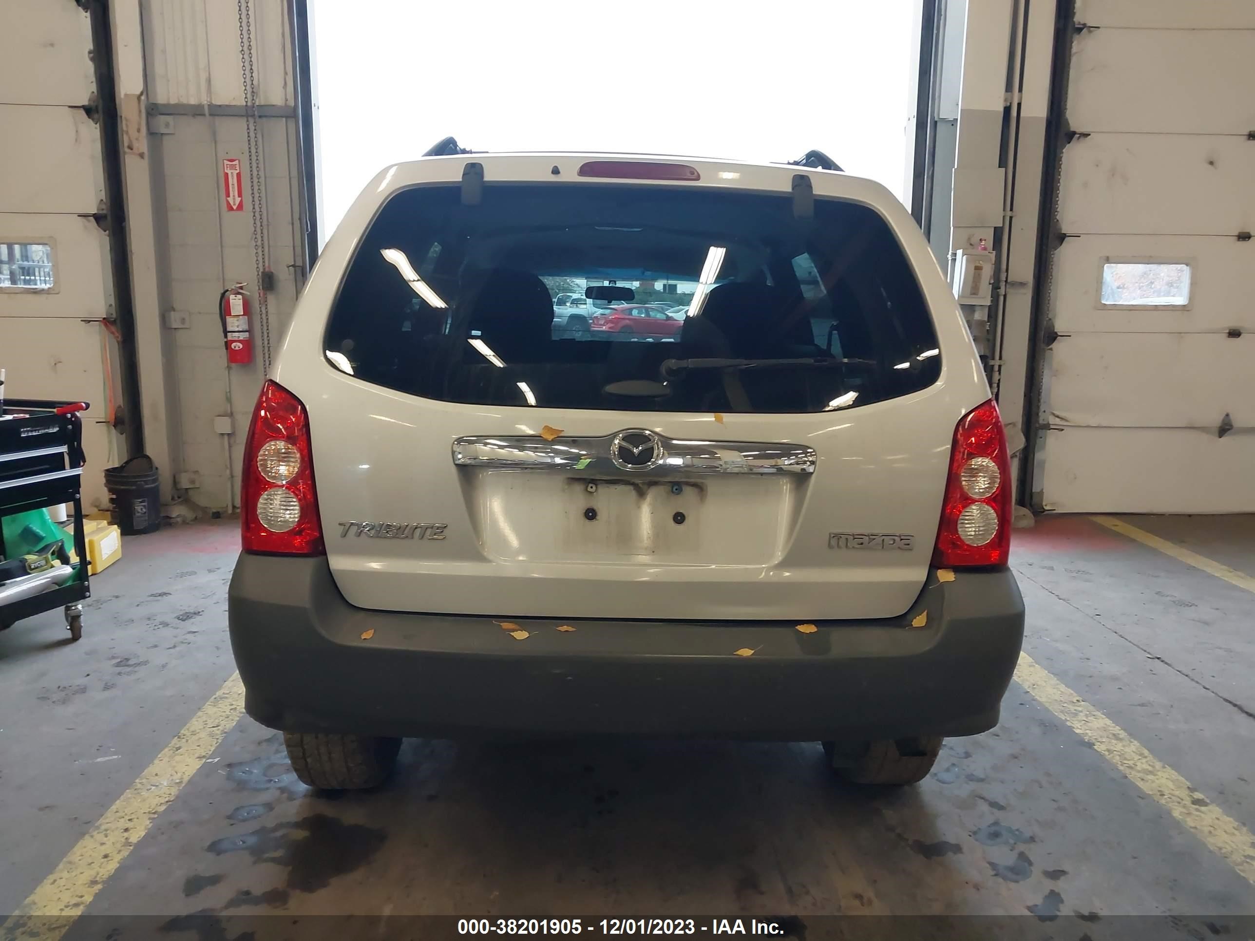 Photo 15 VIN: 4F2YZ92ZX6KM28292 - MAZDA TRIBUTE 