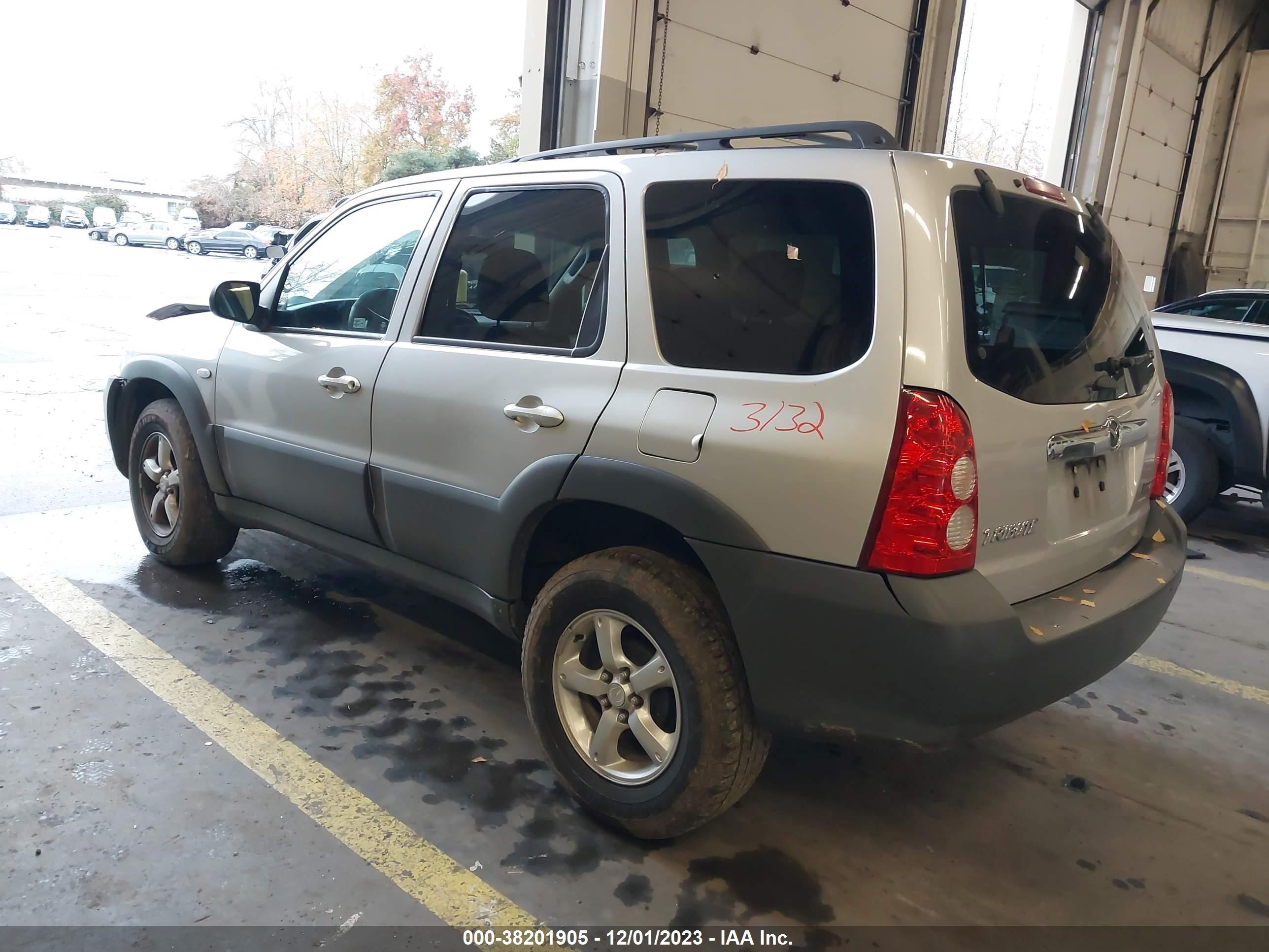 Photo 2 VIN: 4F2YZ92ZX6KM28292 - MAZDA TRIBUTE 